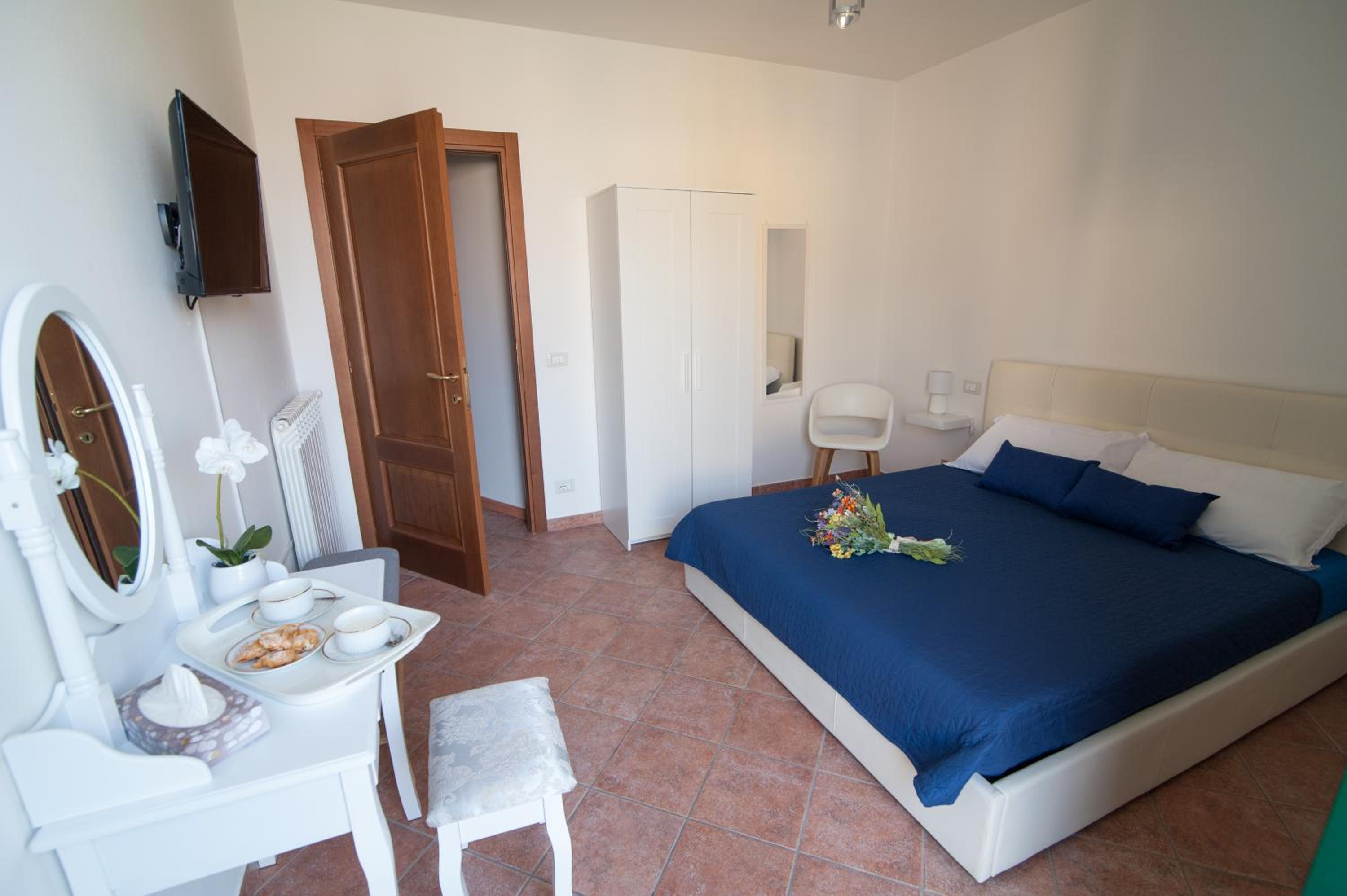 Two-Bedroom Suite - Photo 1