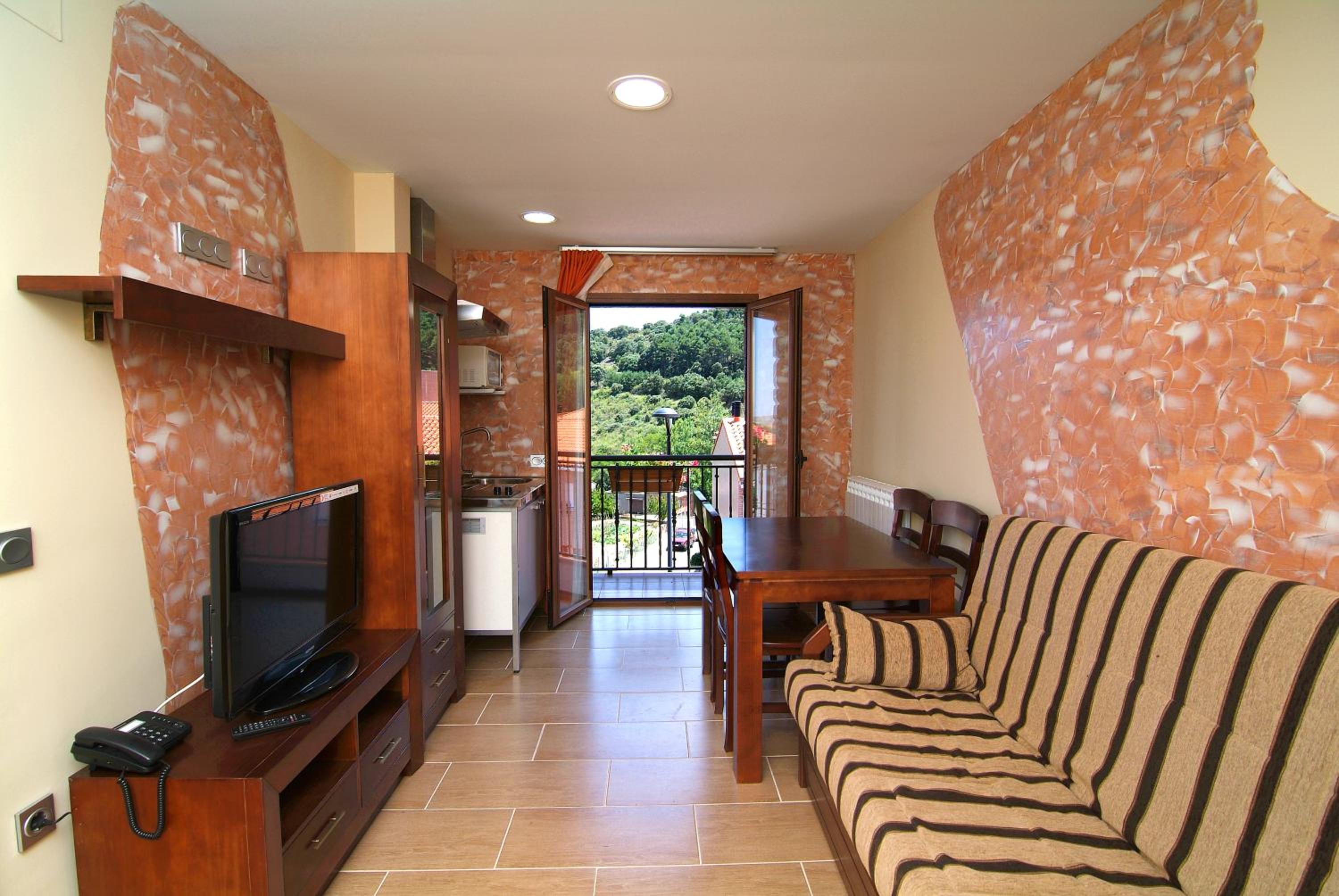 Two-Bedroom Apartment - Photo 2