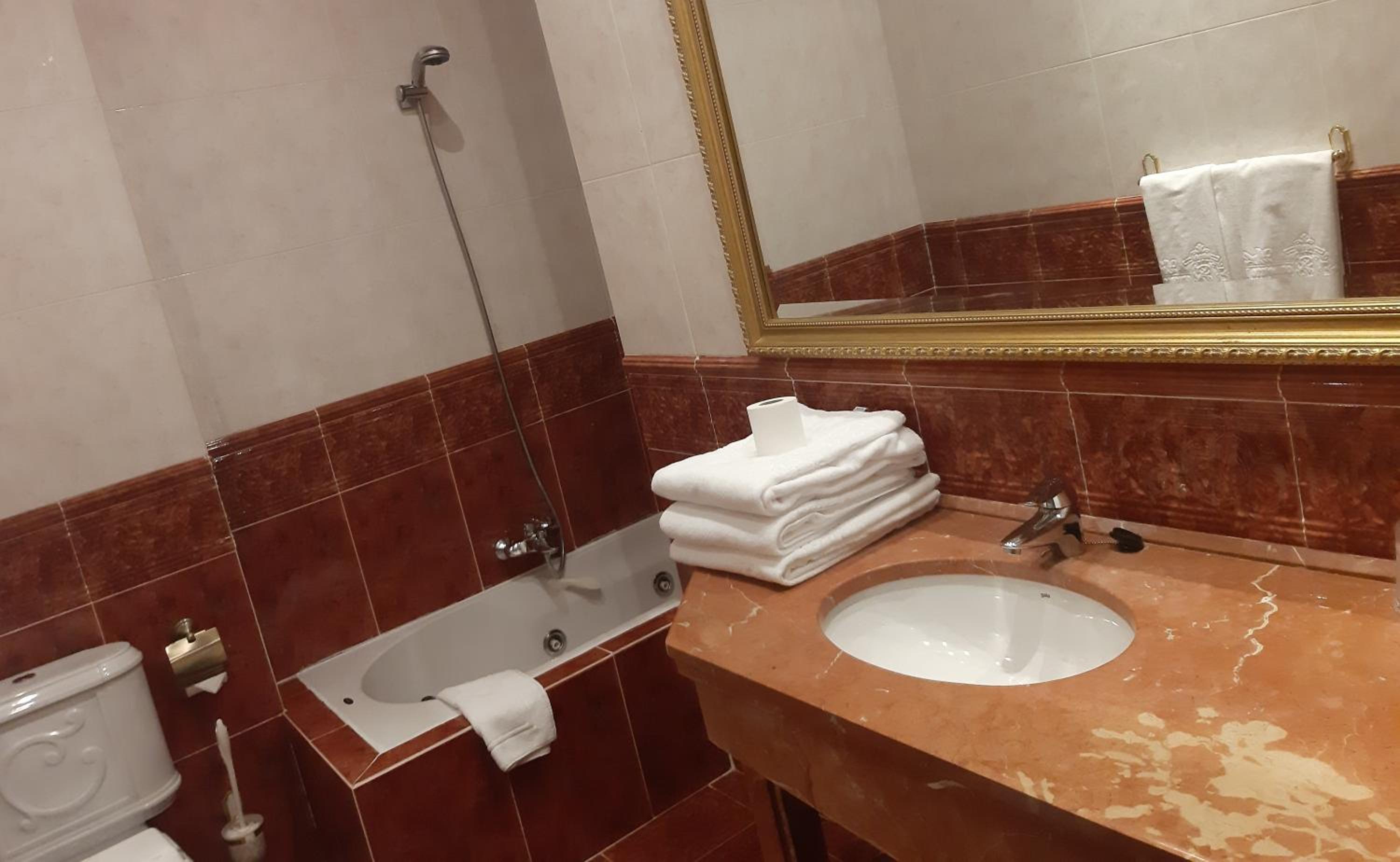 Double Or Twin Room photo 3