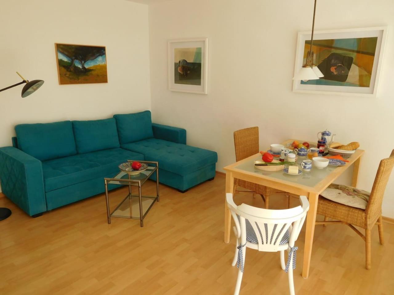 One-Bedroom Apartment photo 3