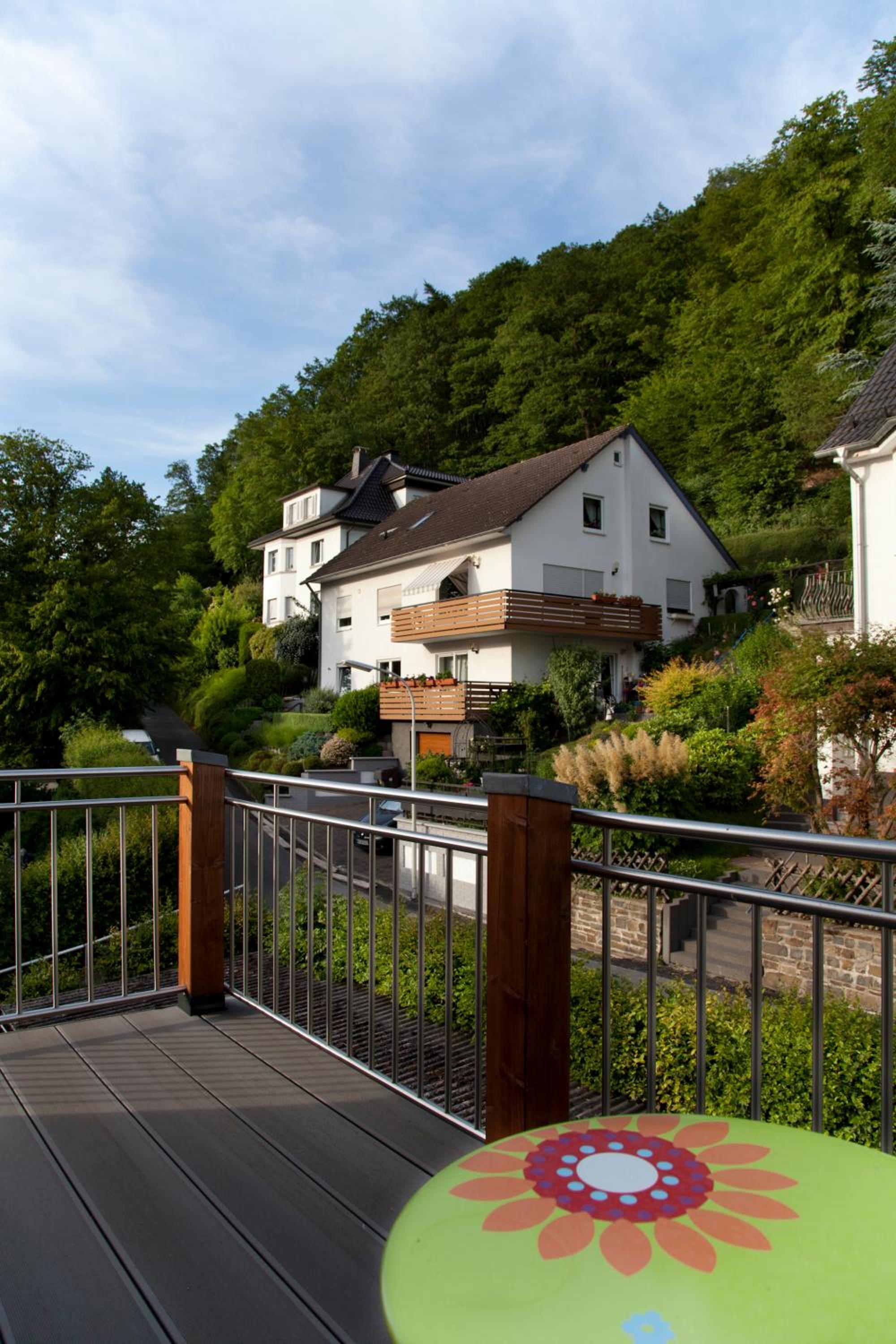 Apartment with Balcony photo 3