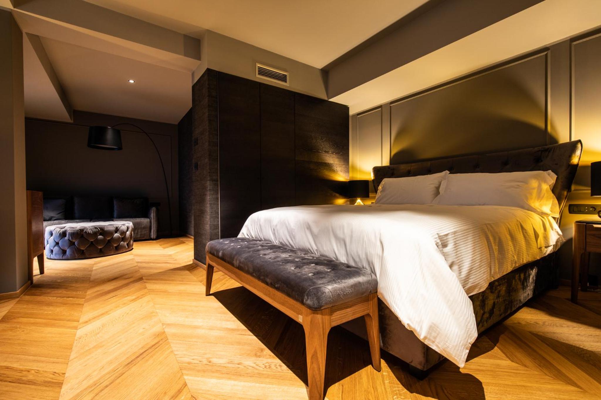 King Suite - Photo 2