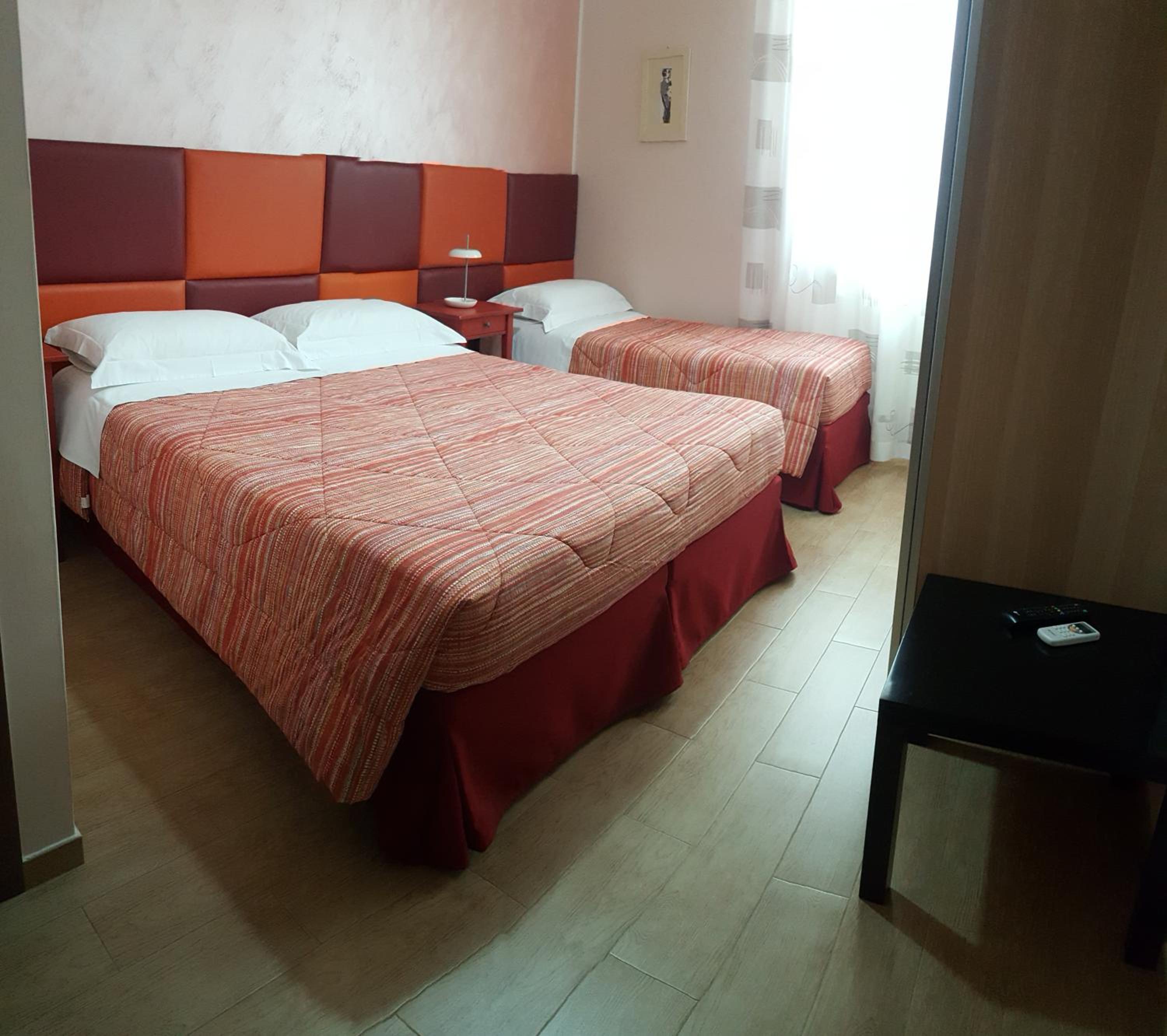 Comfort Triple Room photo 3