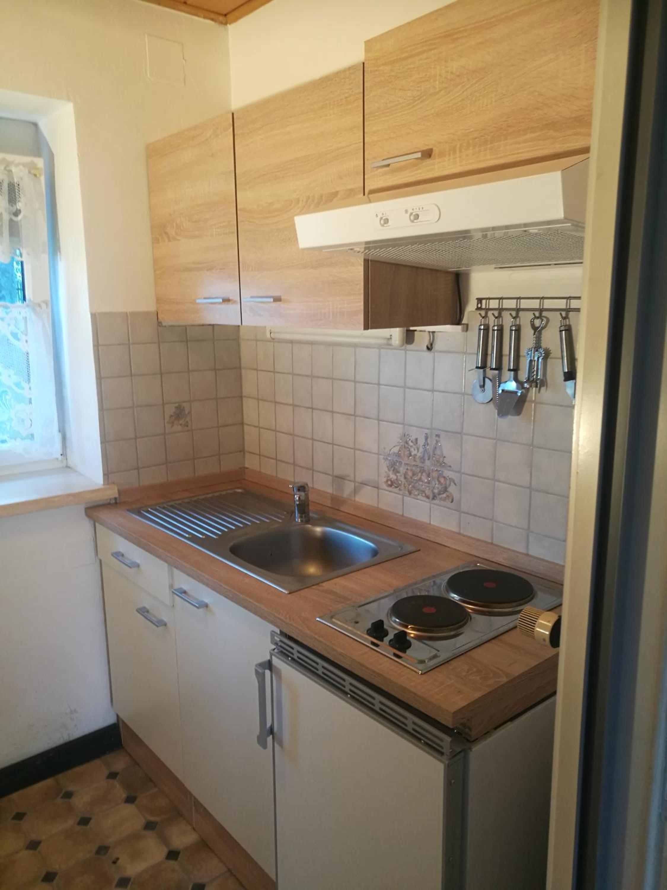 One-Bedroom Apartment - Photo 8