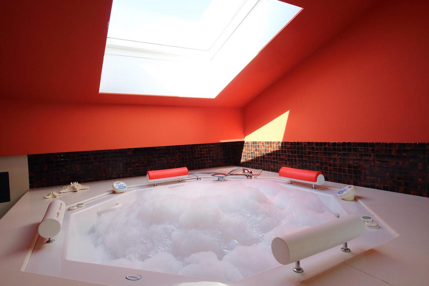 Three-Bedroom Villa - Photo 43