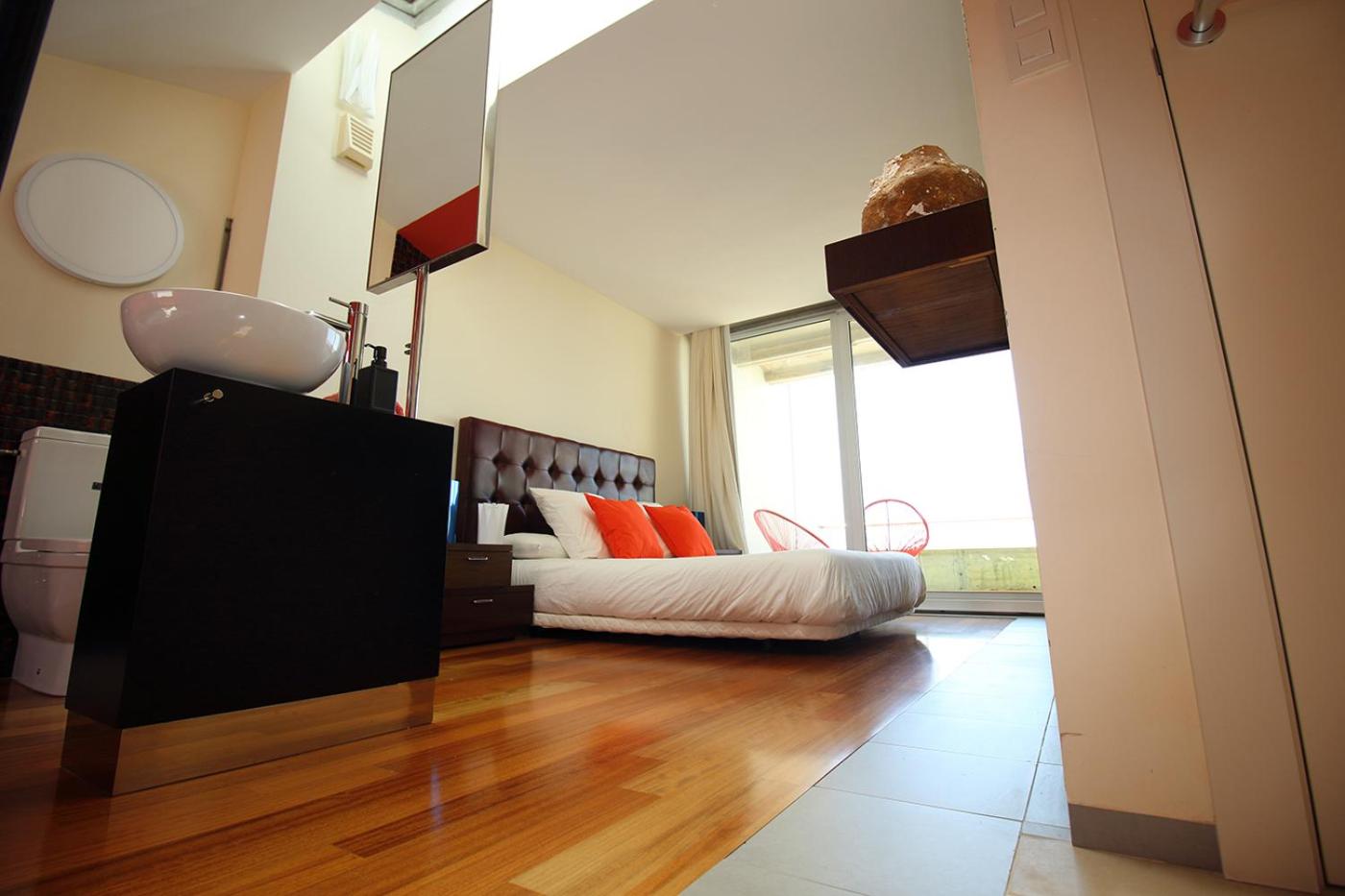 Three-Bedroom Villa - Photo 35