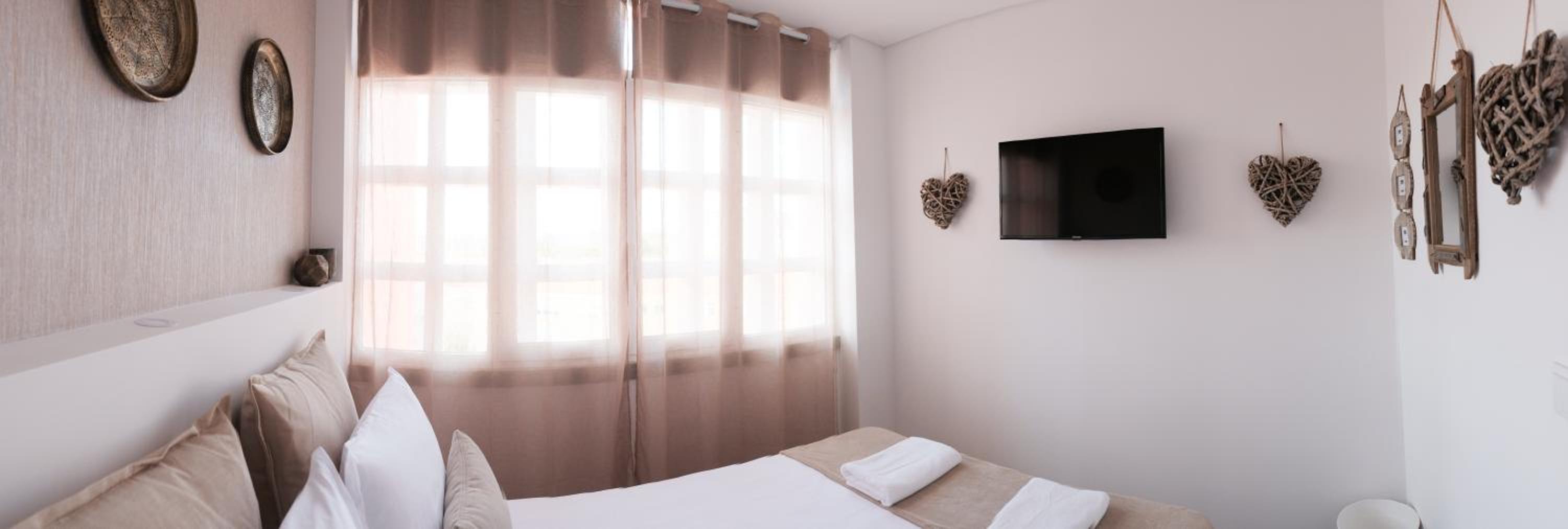 Standard Double Suite - Photo 3
