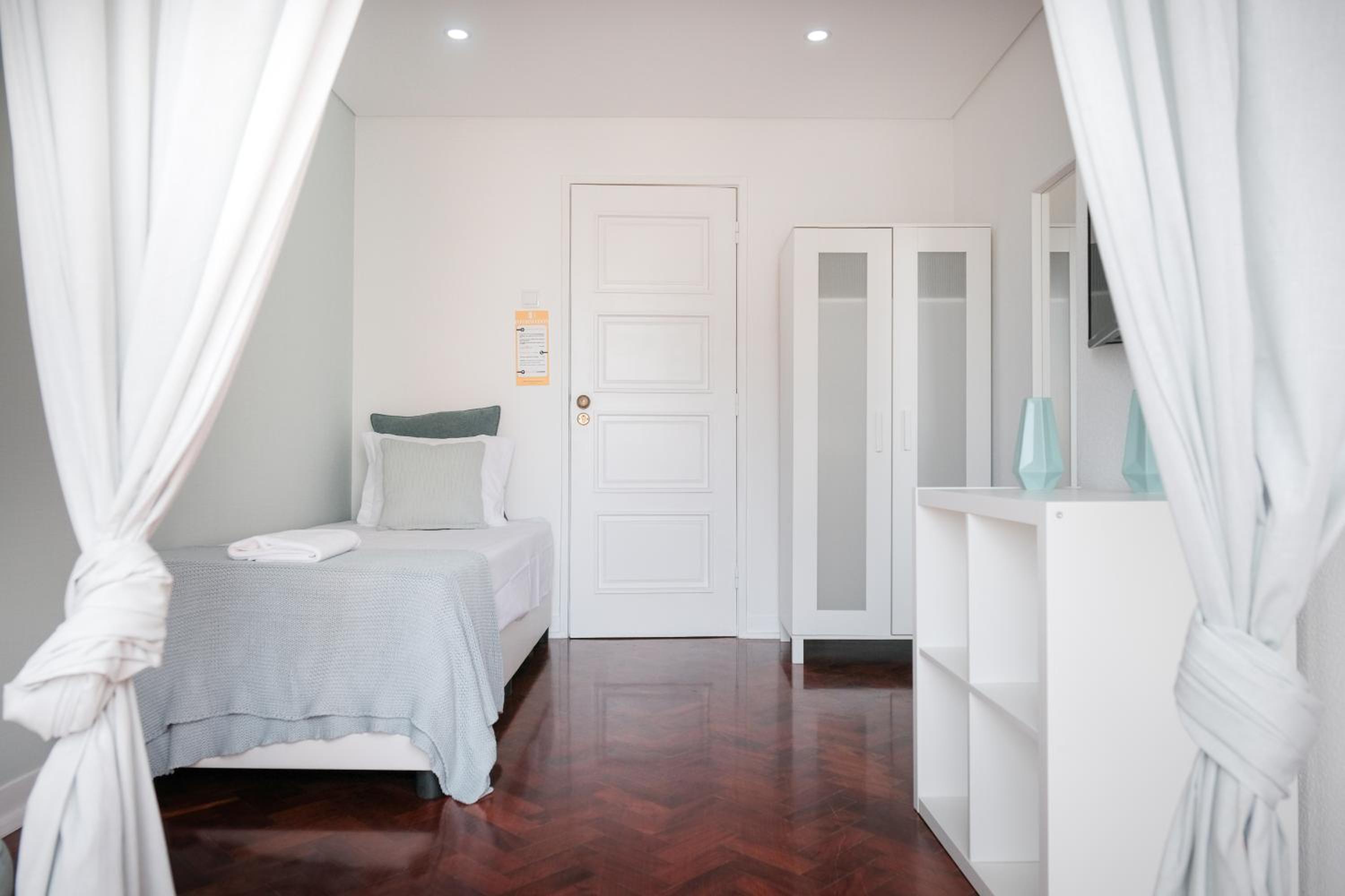 Single Room with Balcony photo 1