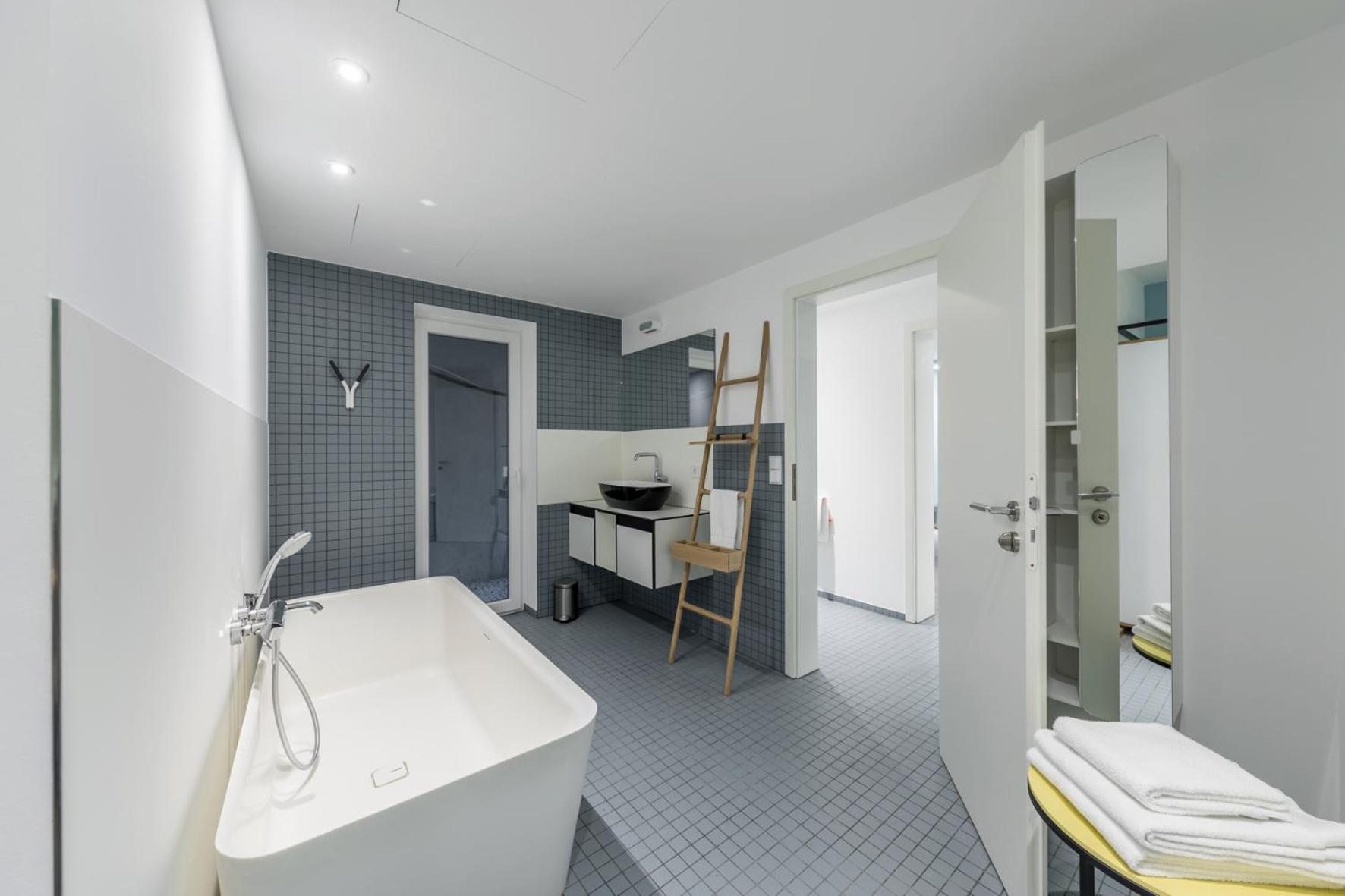 Superior Apartment photo 2