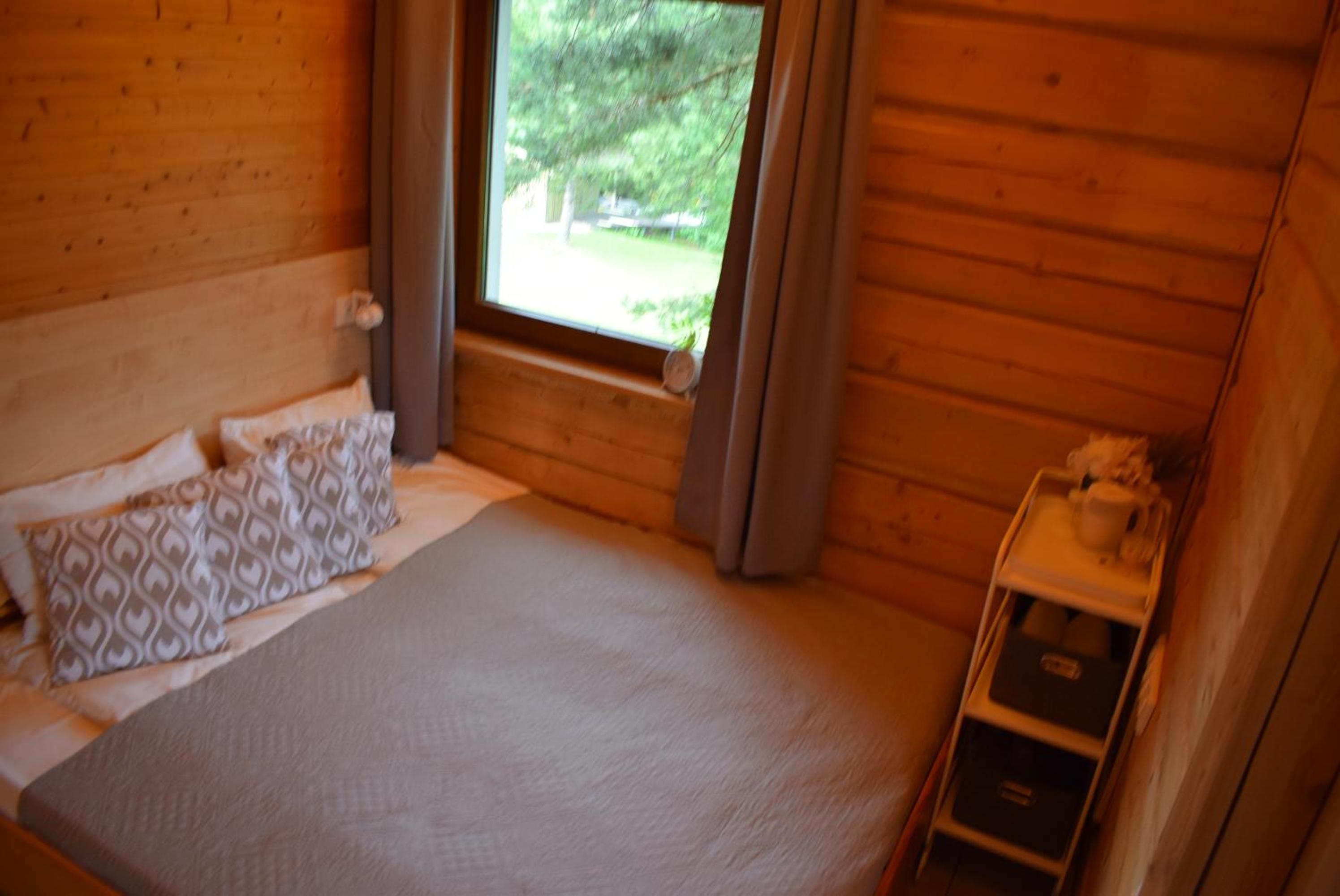 Double Room with Patio - Photo 15
