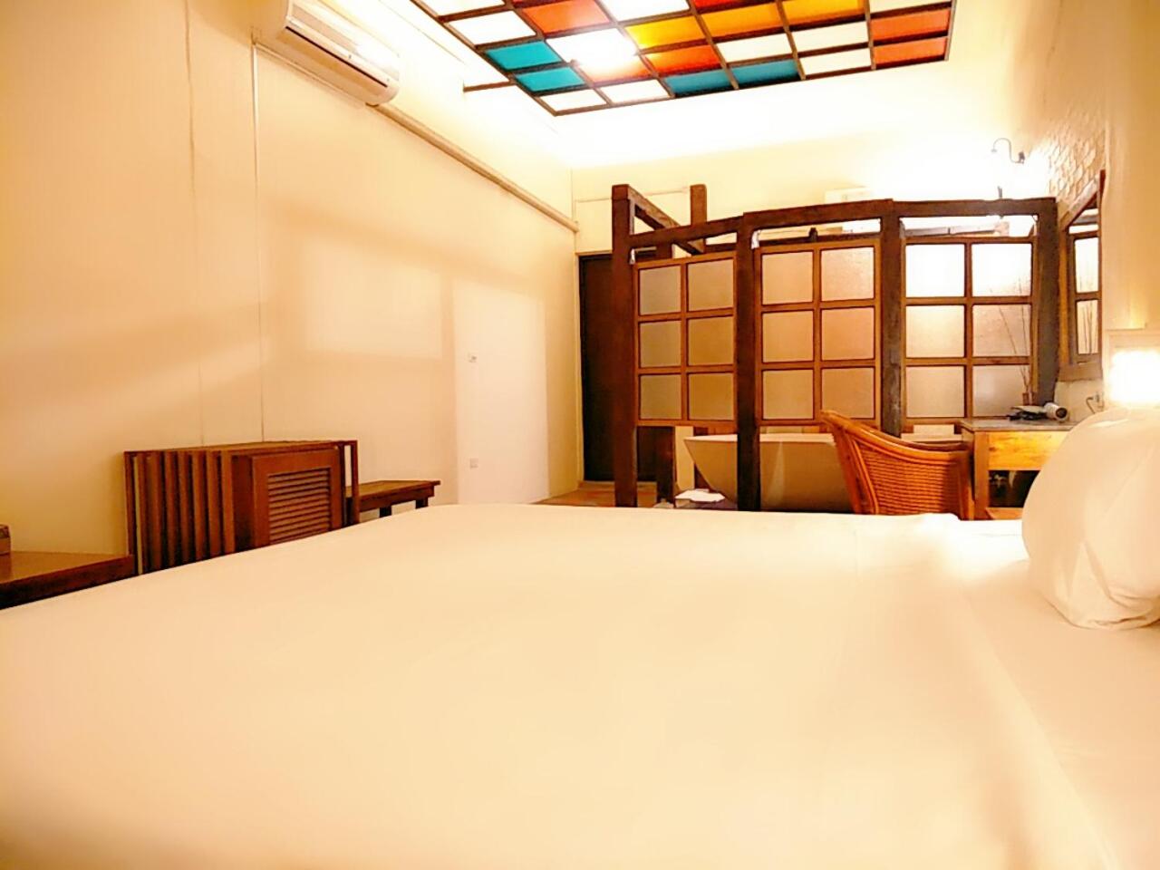 Deluxe Double Room with Balcony and Sea View