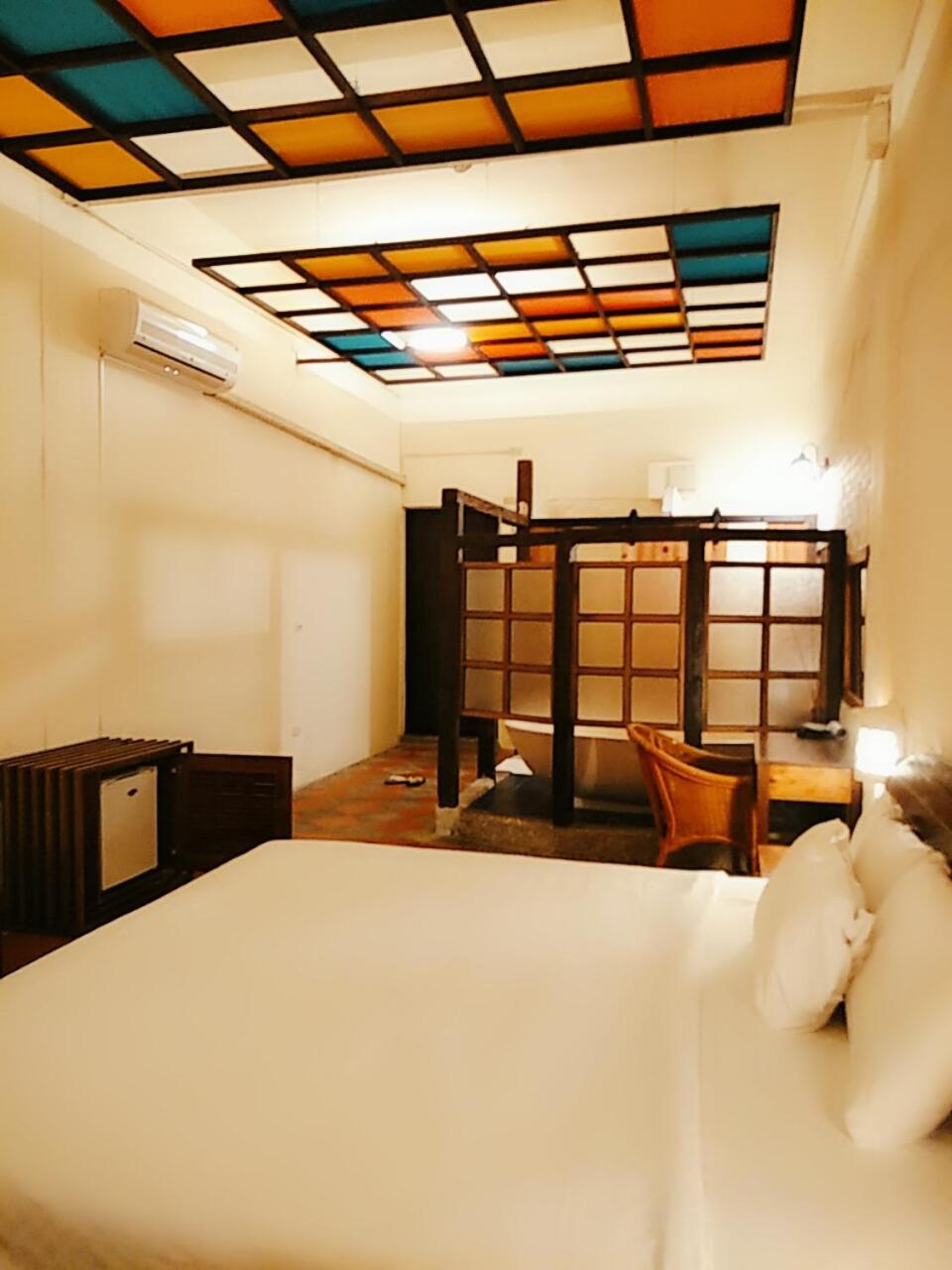 Deluxe Double Room with Balcony and Sea View photo 2