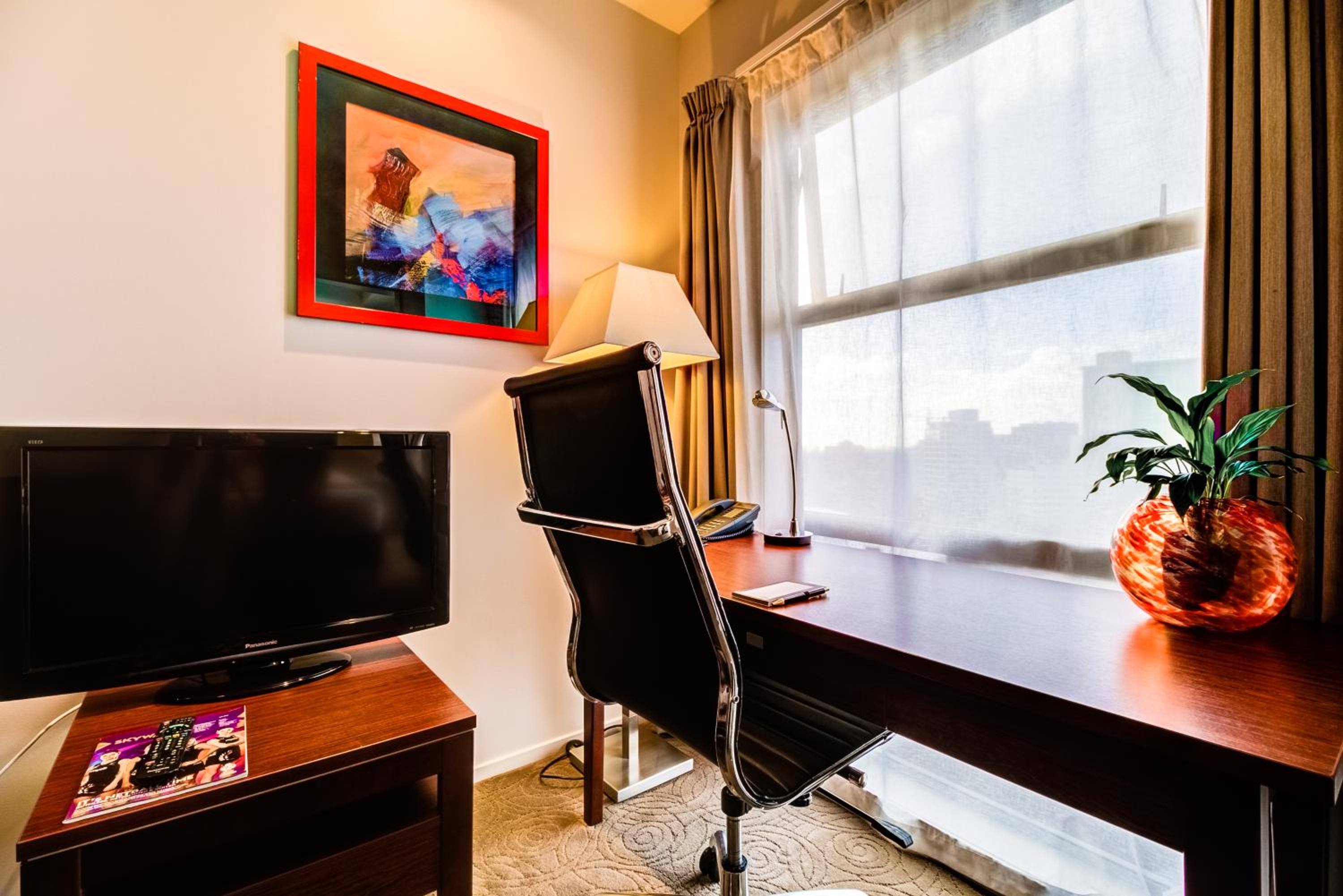 Studio Apartment - Photo 6
