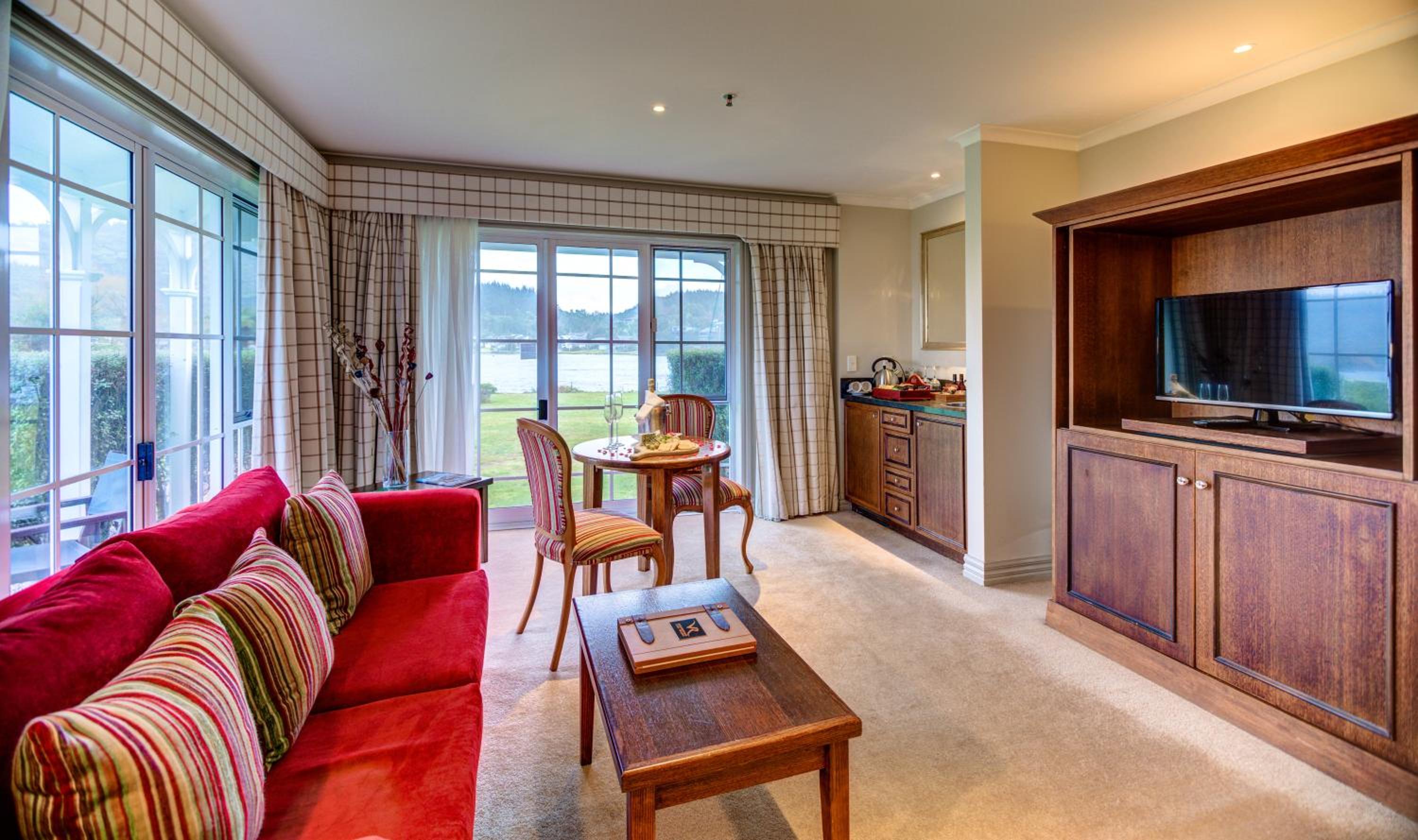 Executive Suite with Spa Bath - Photo 1