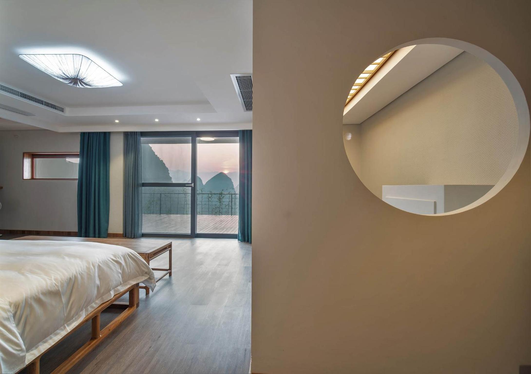 Deluxe Double Room with Mountain View