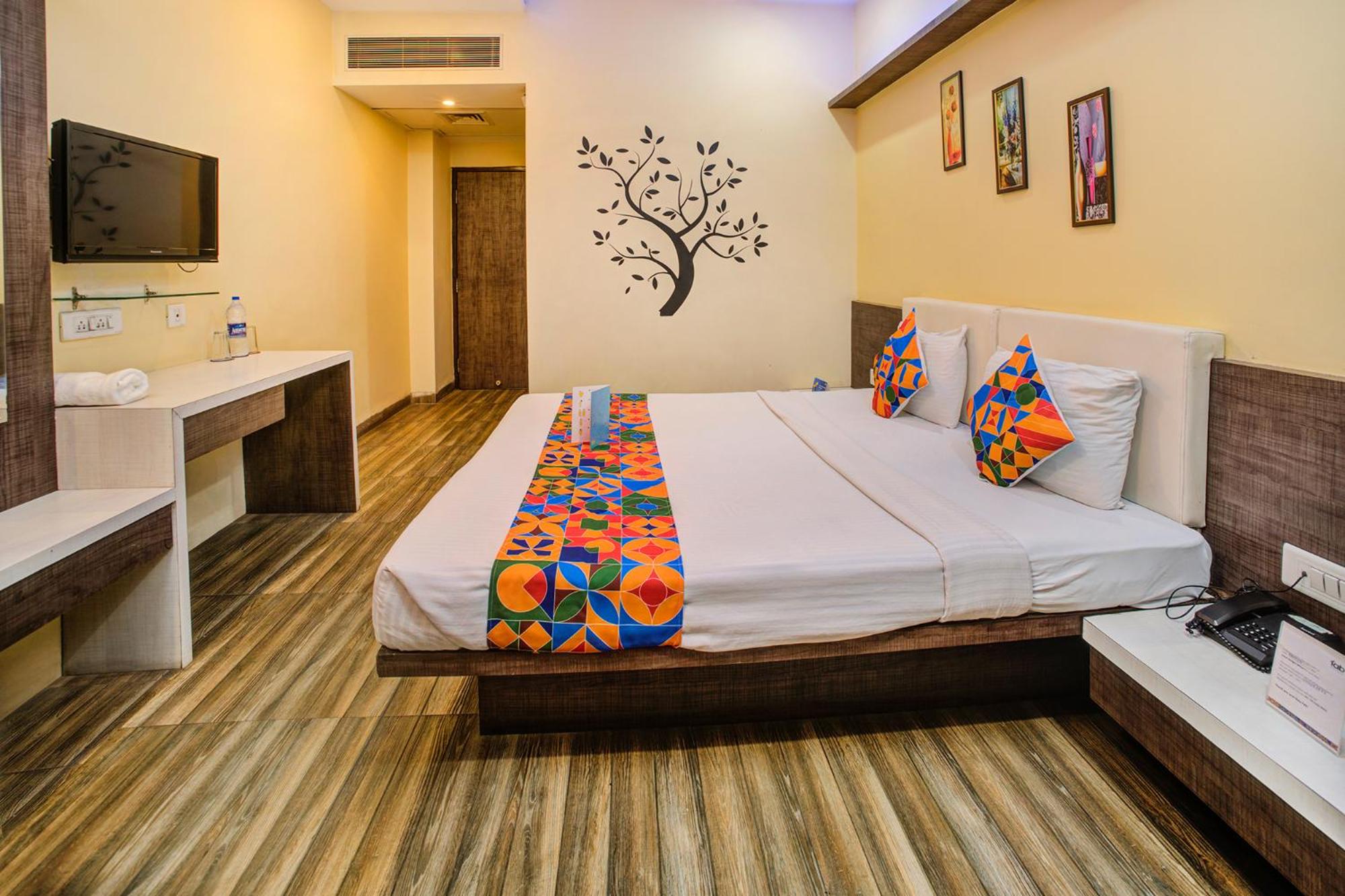Deluxe Room - Photo 4