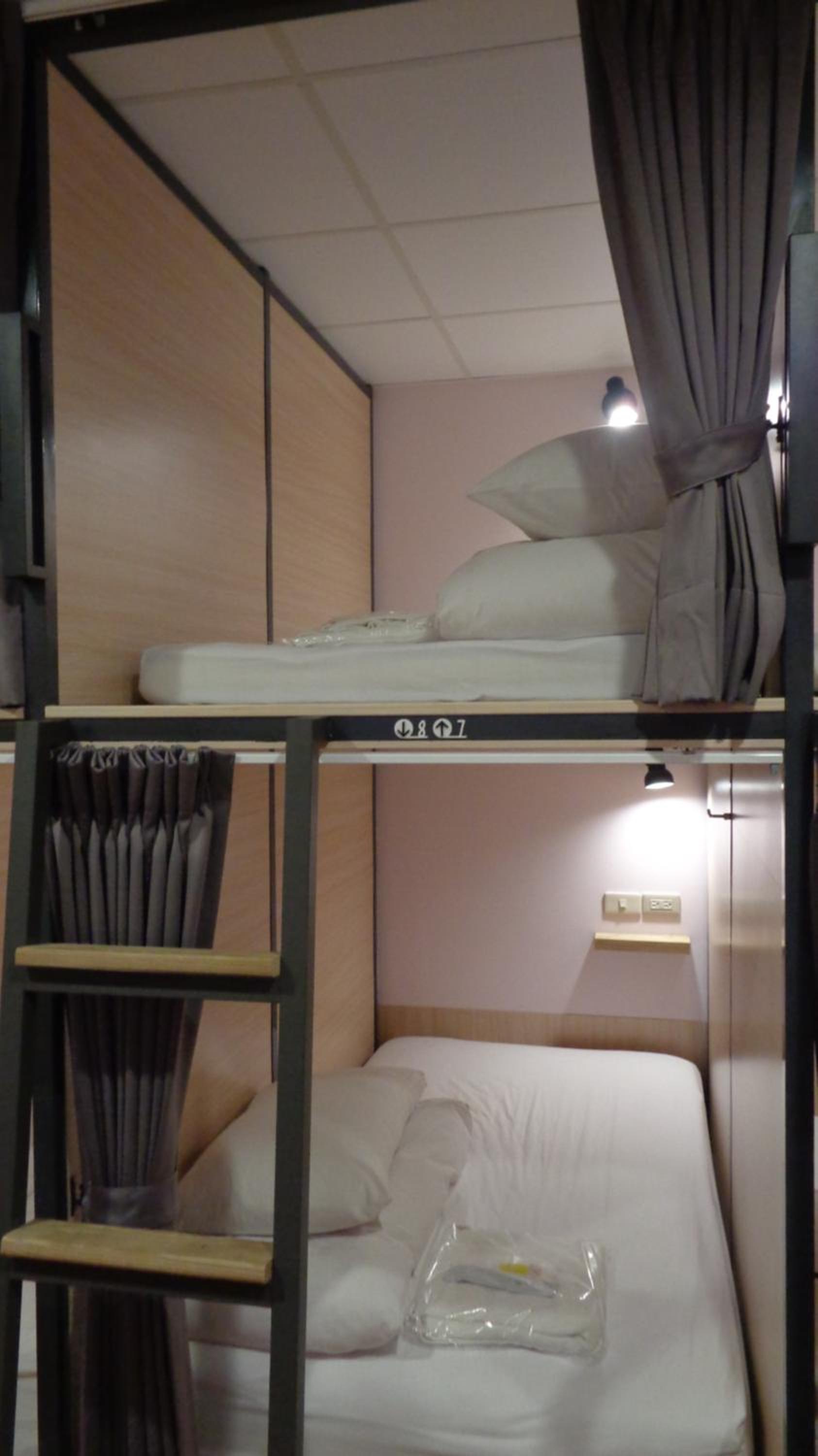 Single Bed in Mixed Dormitory Room photo 1