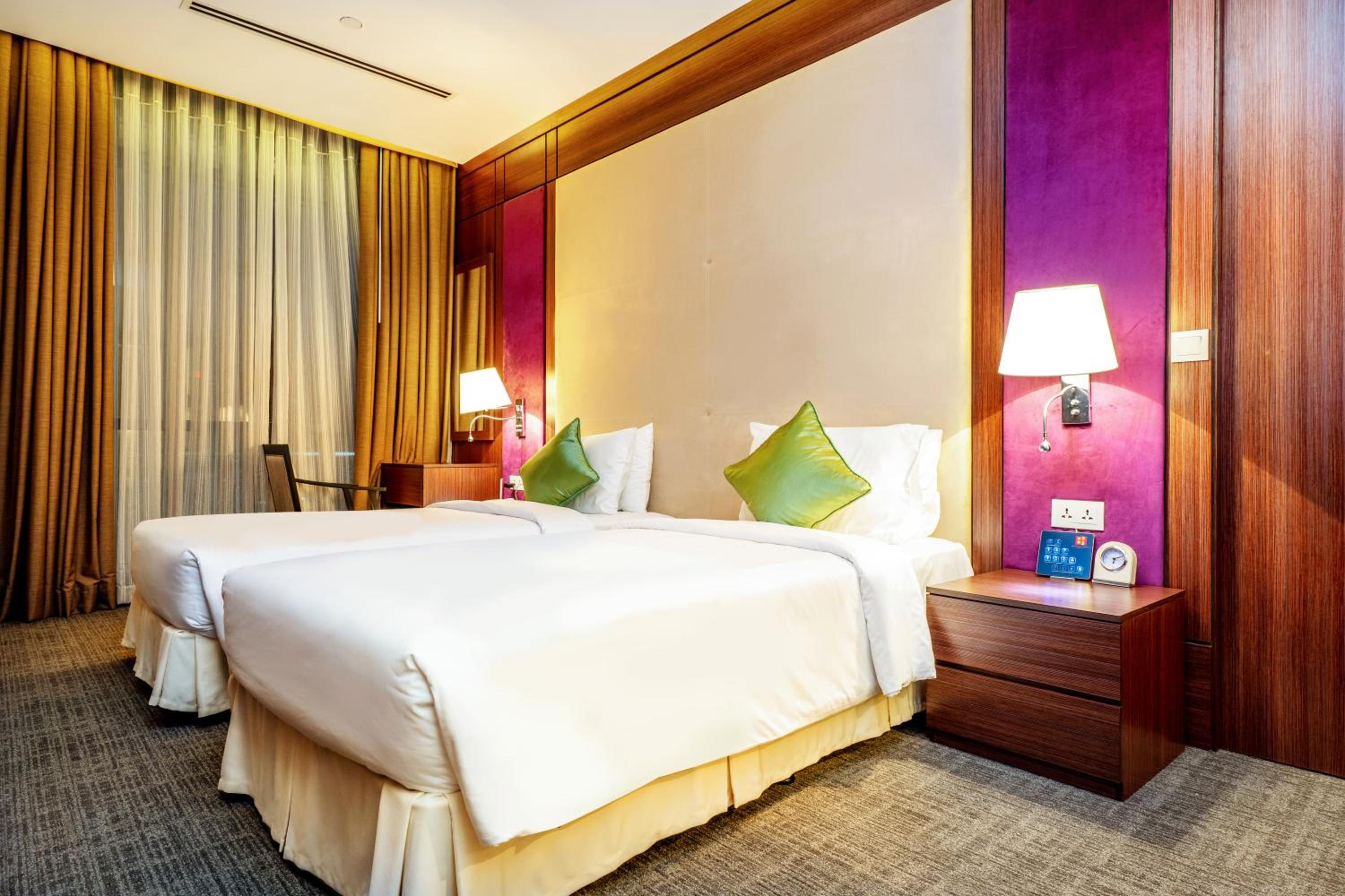 Executive Suite Twin photo 1