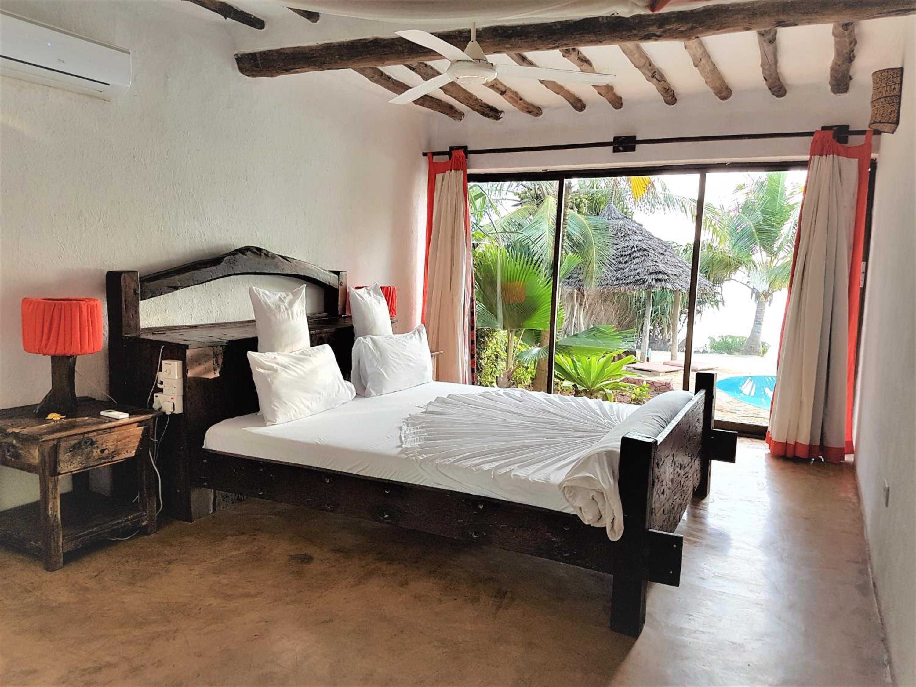 Deluxe Suite - Photo 5