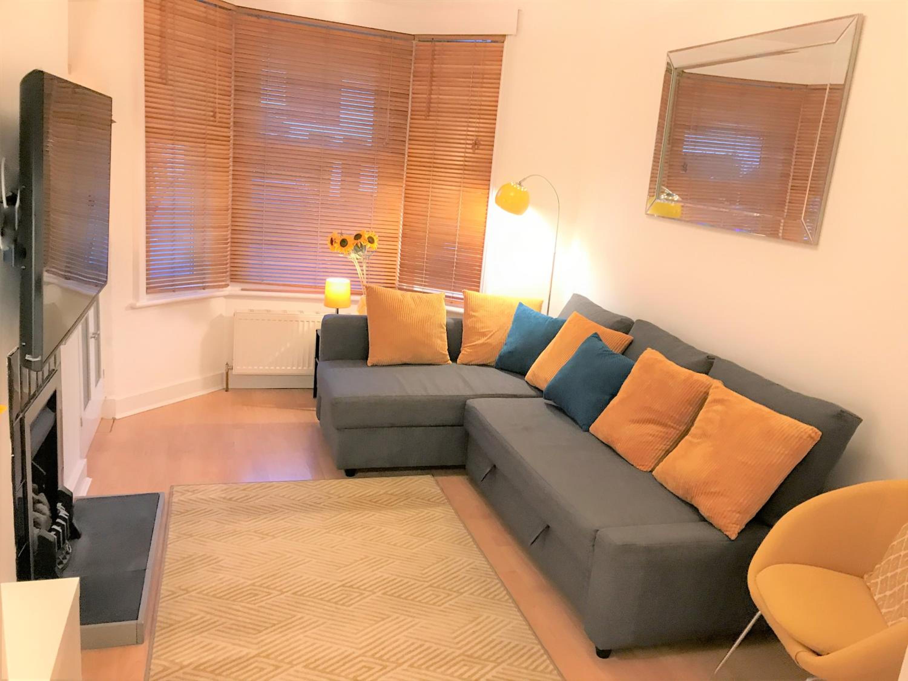 Three-Bedroom Apartment photo 1