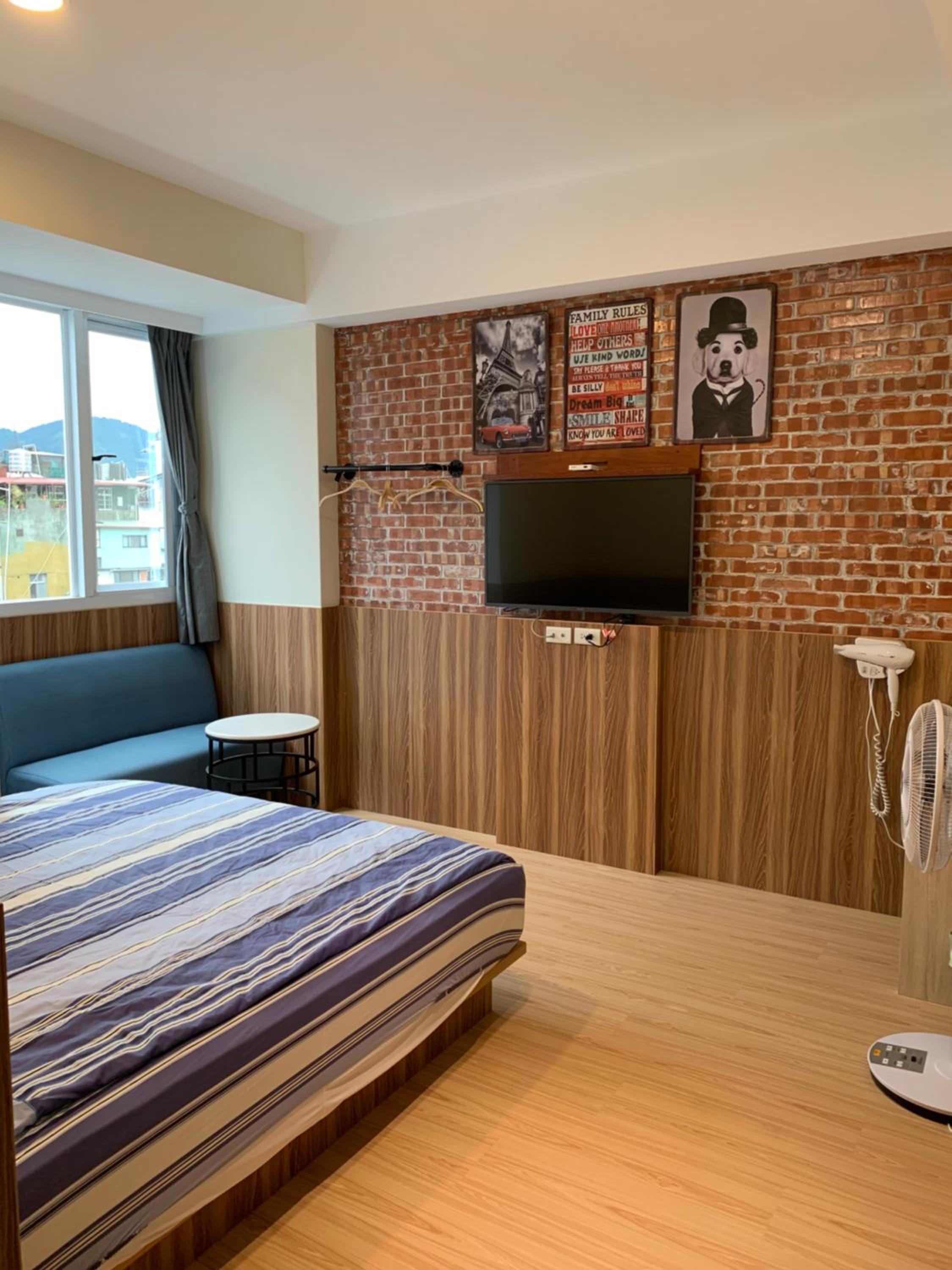 Queen Room