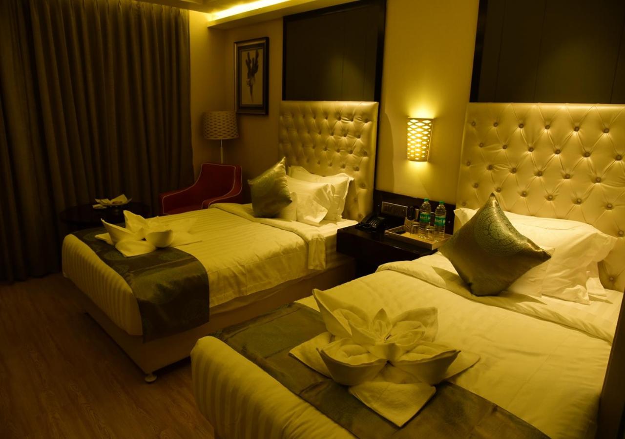 Deluxe Room - Photo 9
