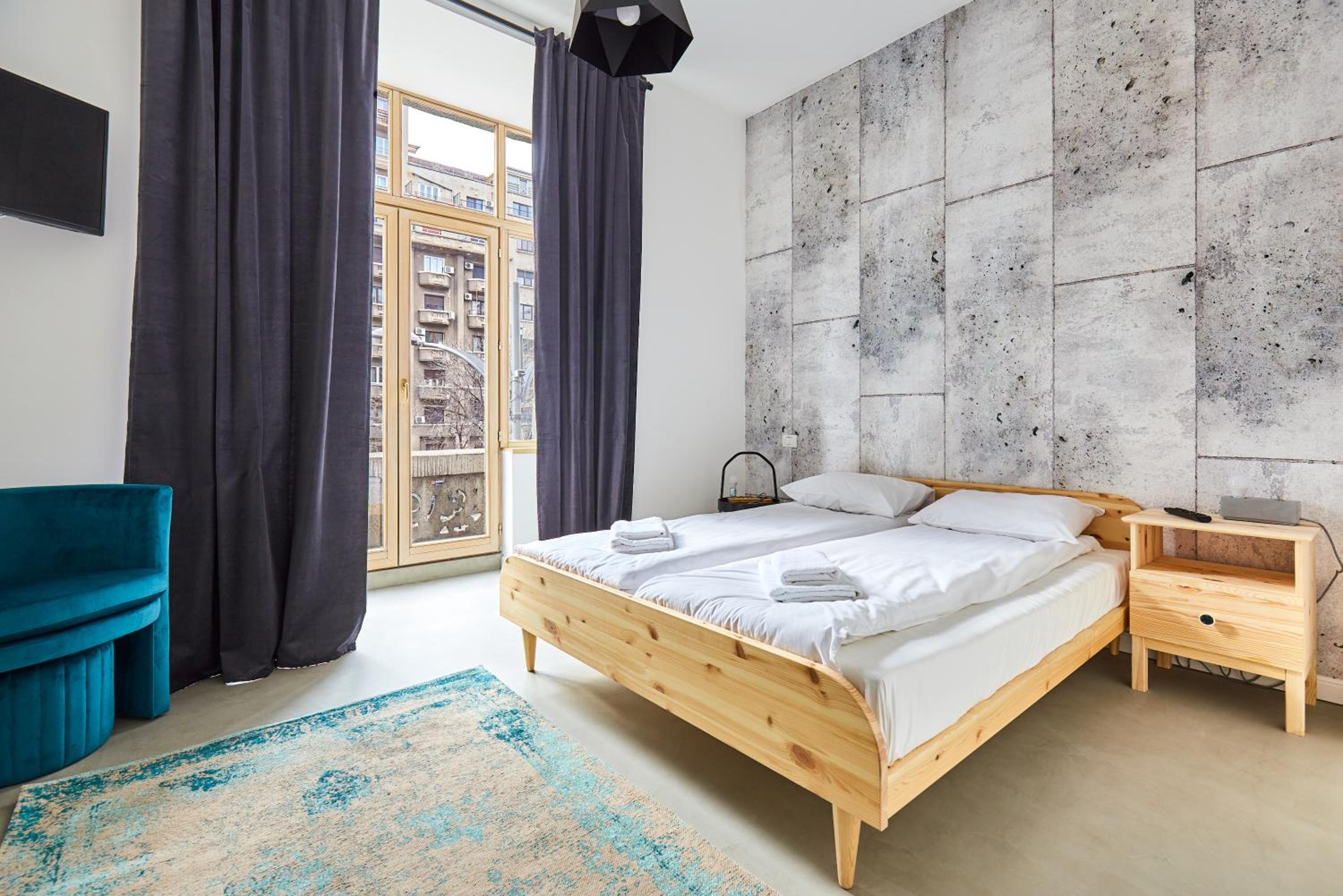 Junior Suite with Balcony - Photo 2