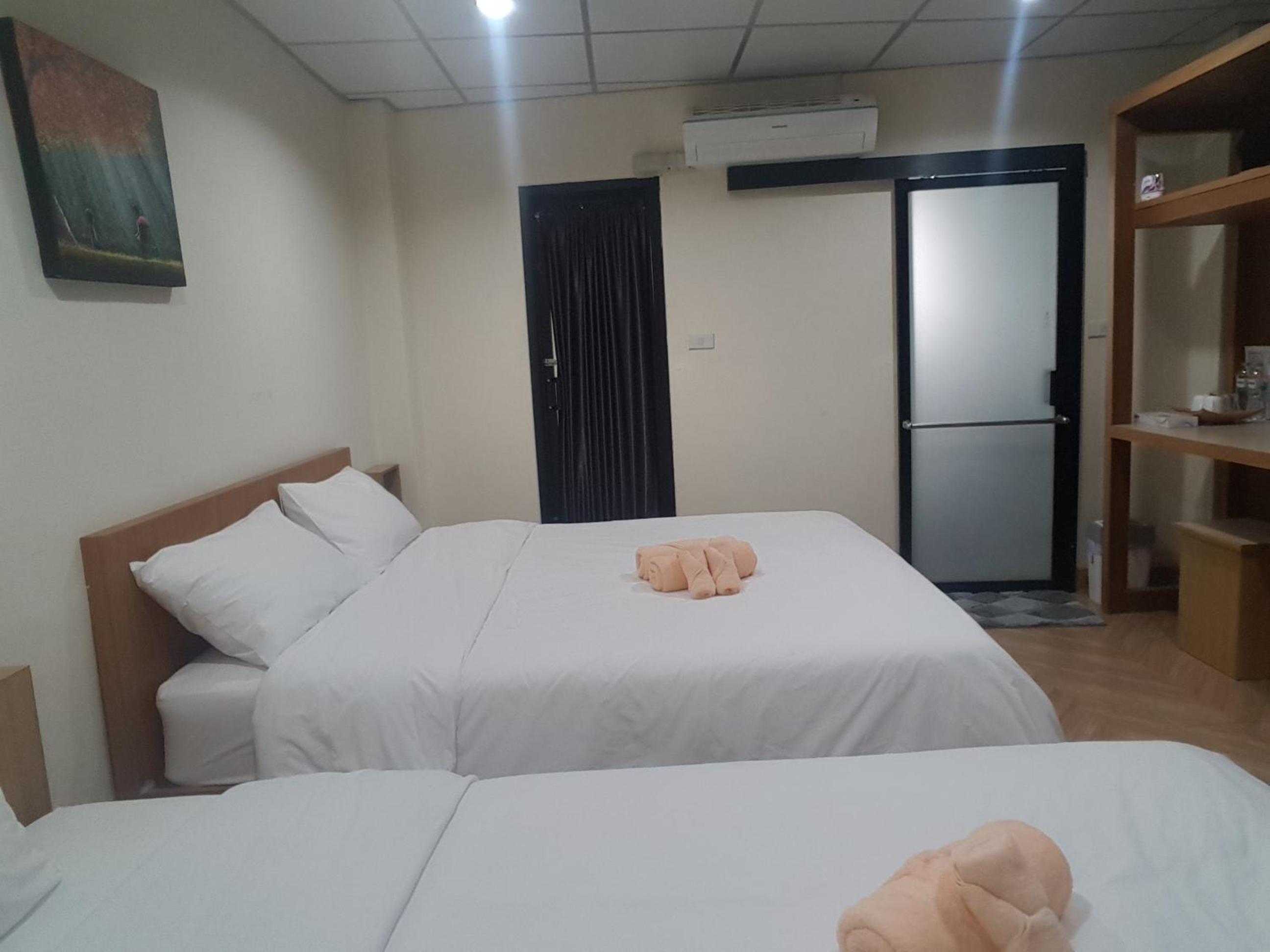 Budget Triple Room photo 3