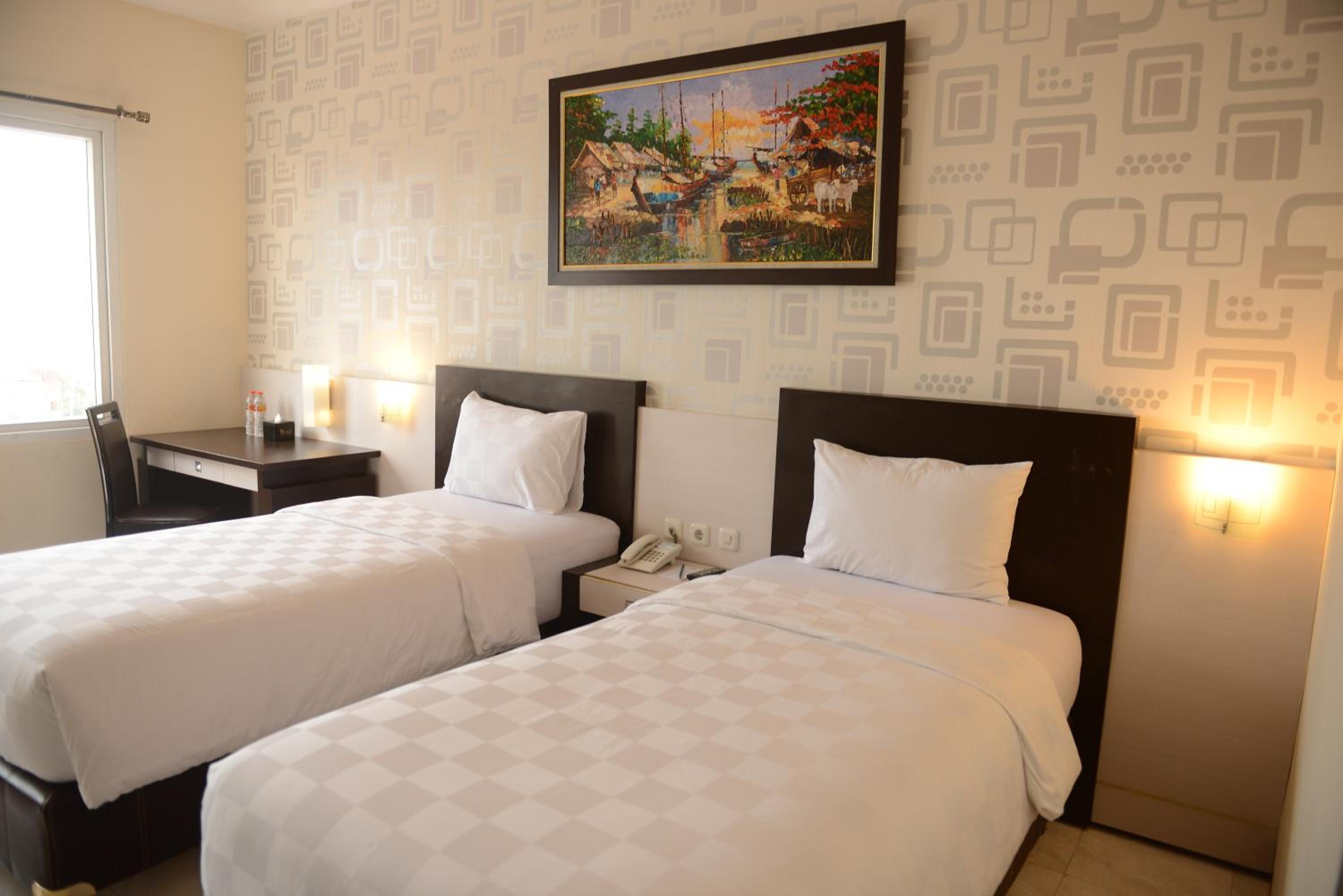 Deluxe Twin Room photo 3