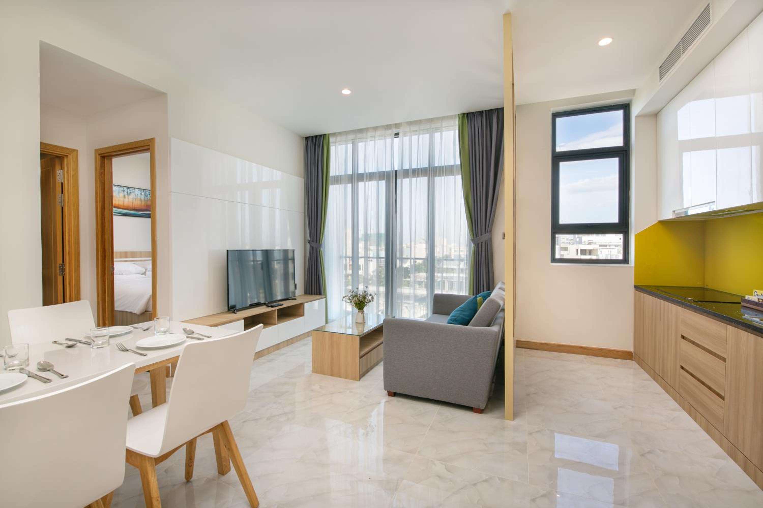 One-Bedroom Apartment - Photo 6