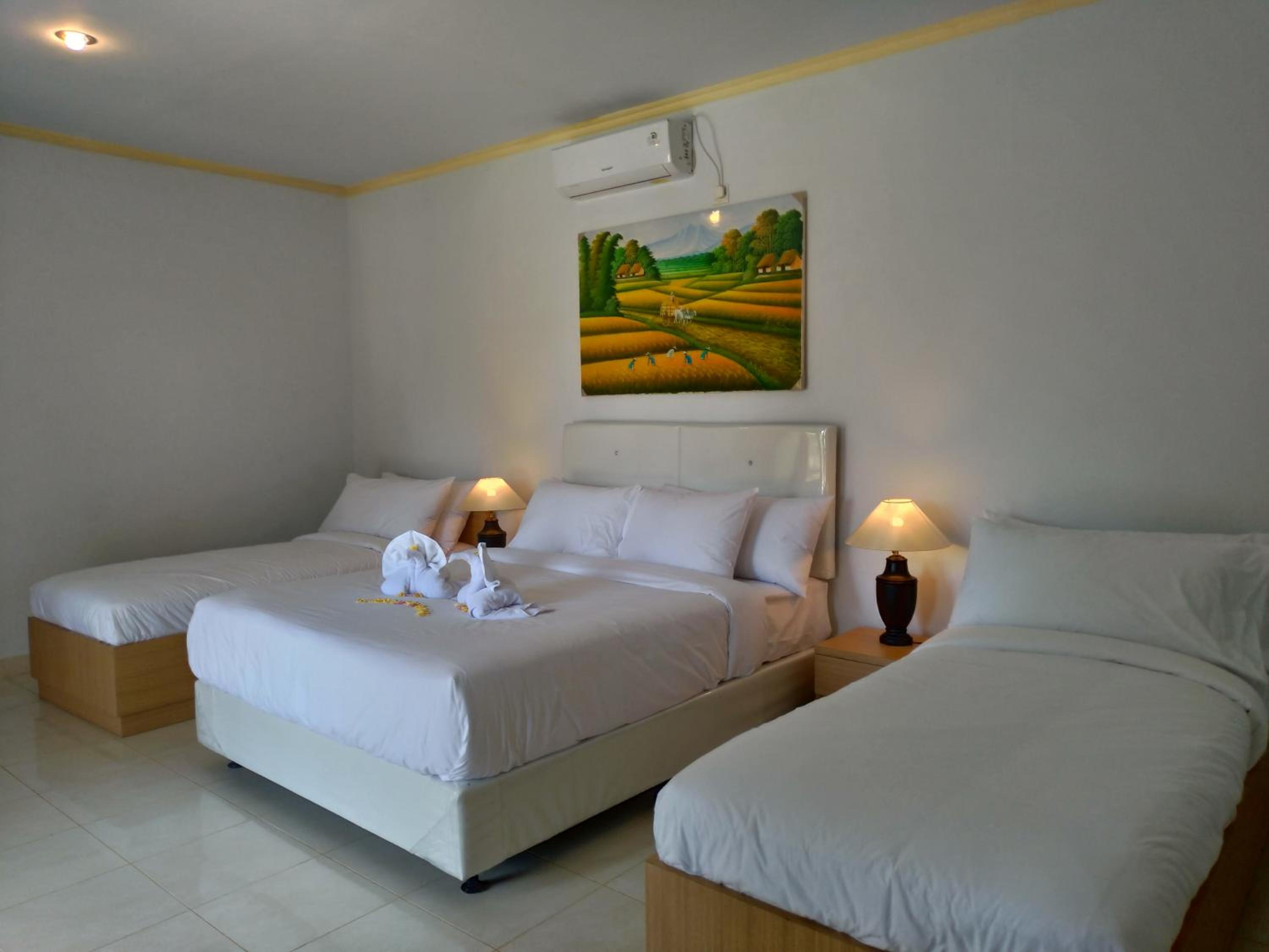 Family Room - Photo 8