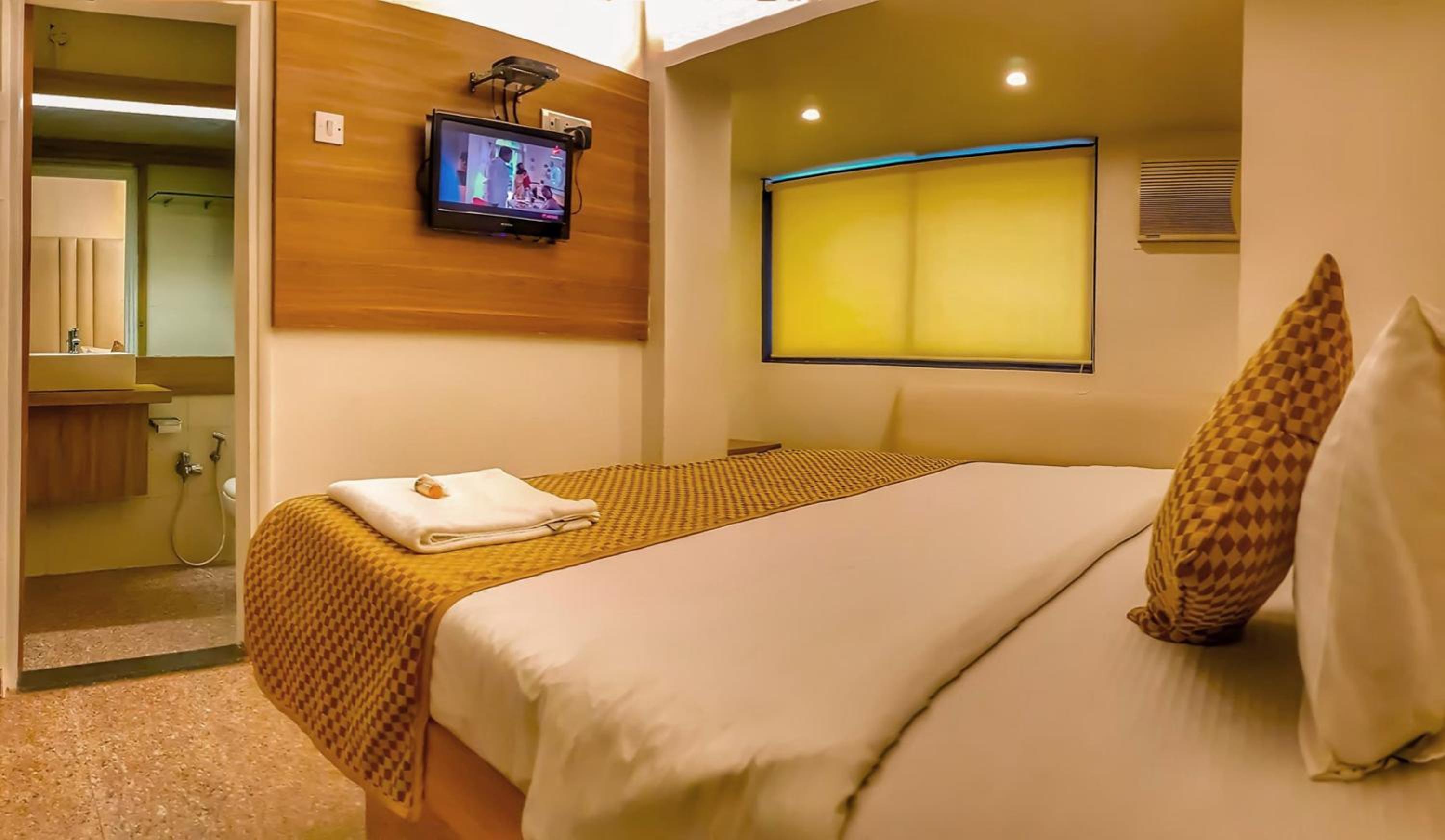 Deluxe Double Room - Photo 2