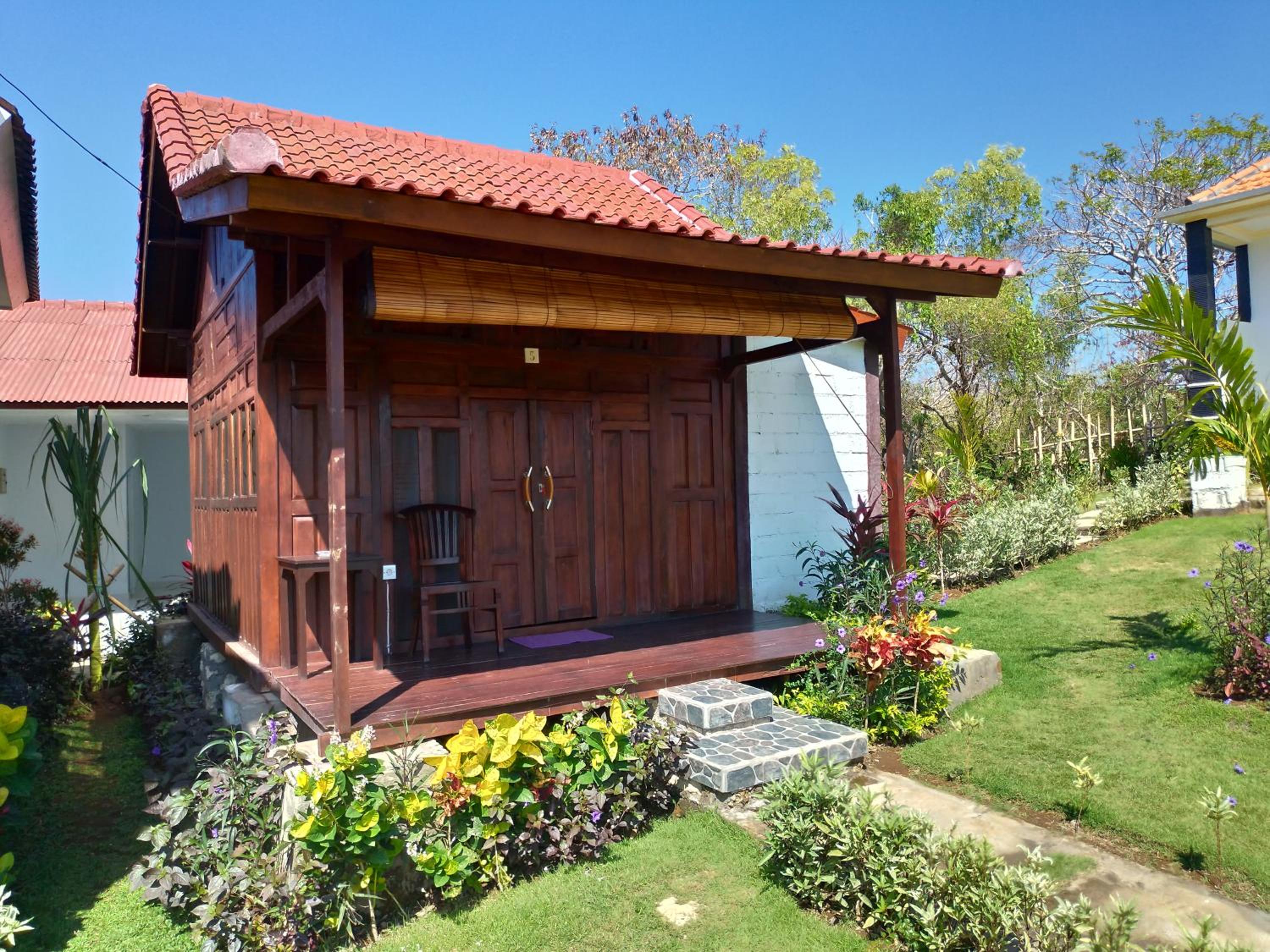 Superior Bungalow - Photo 3