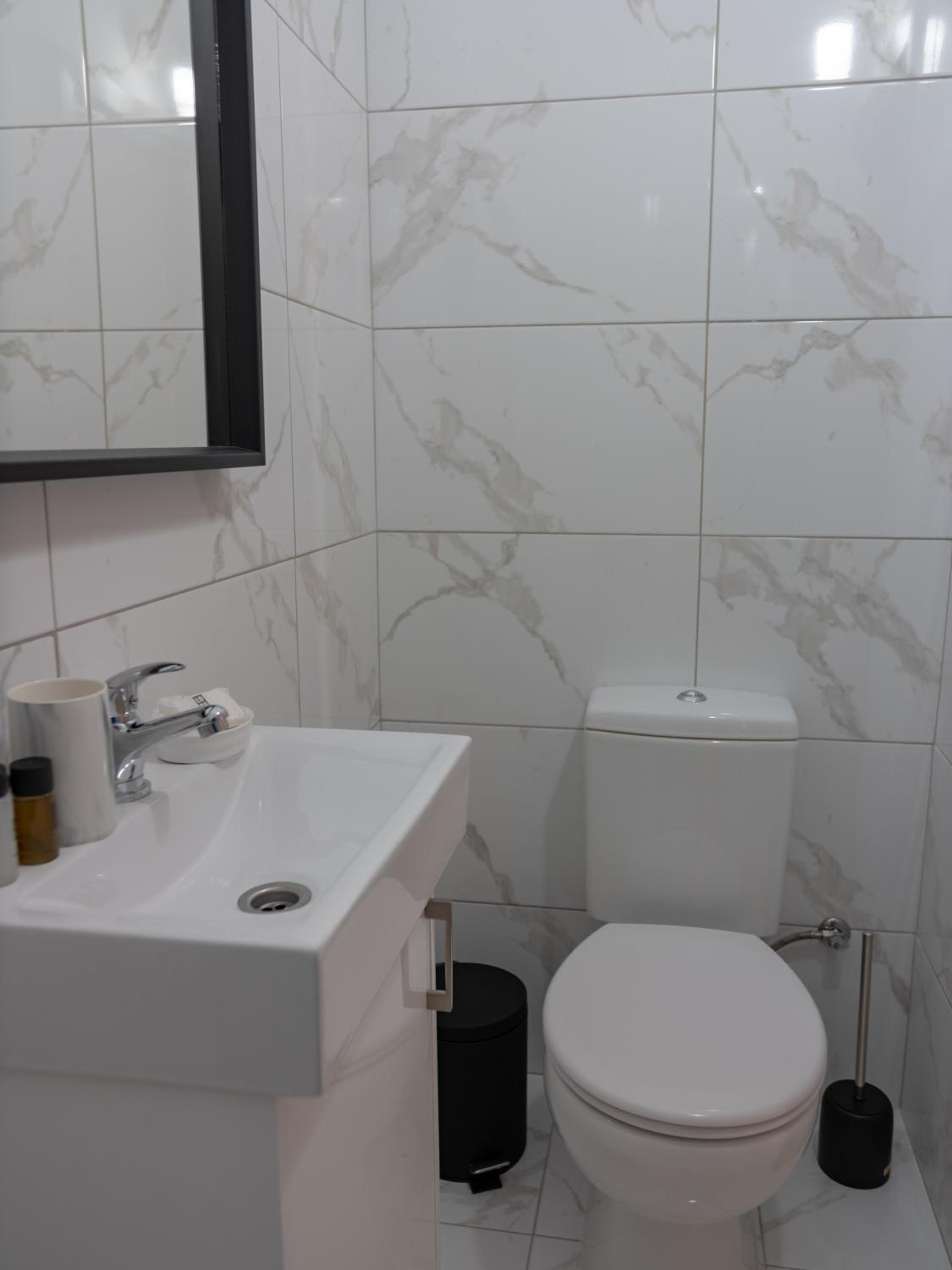 Apartment - Photo 19
