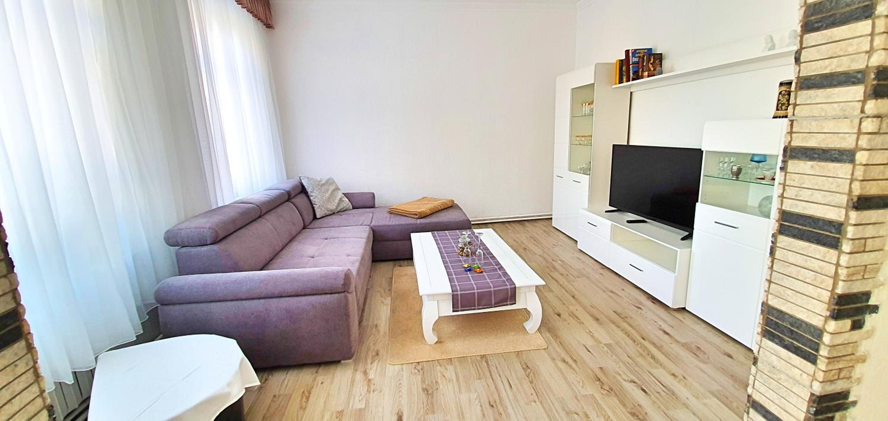 Deluxe Apartment photo 3