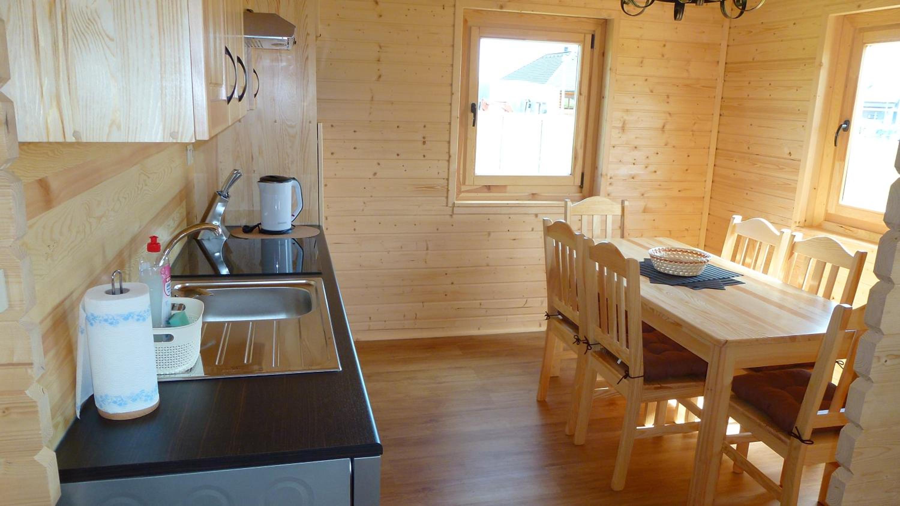 Two-Bedroom House - Photo 12