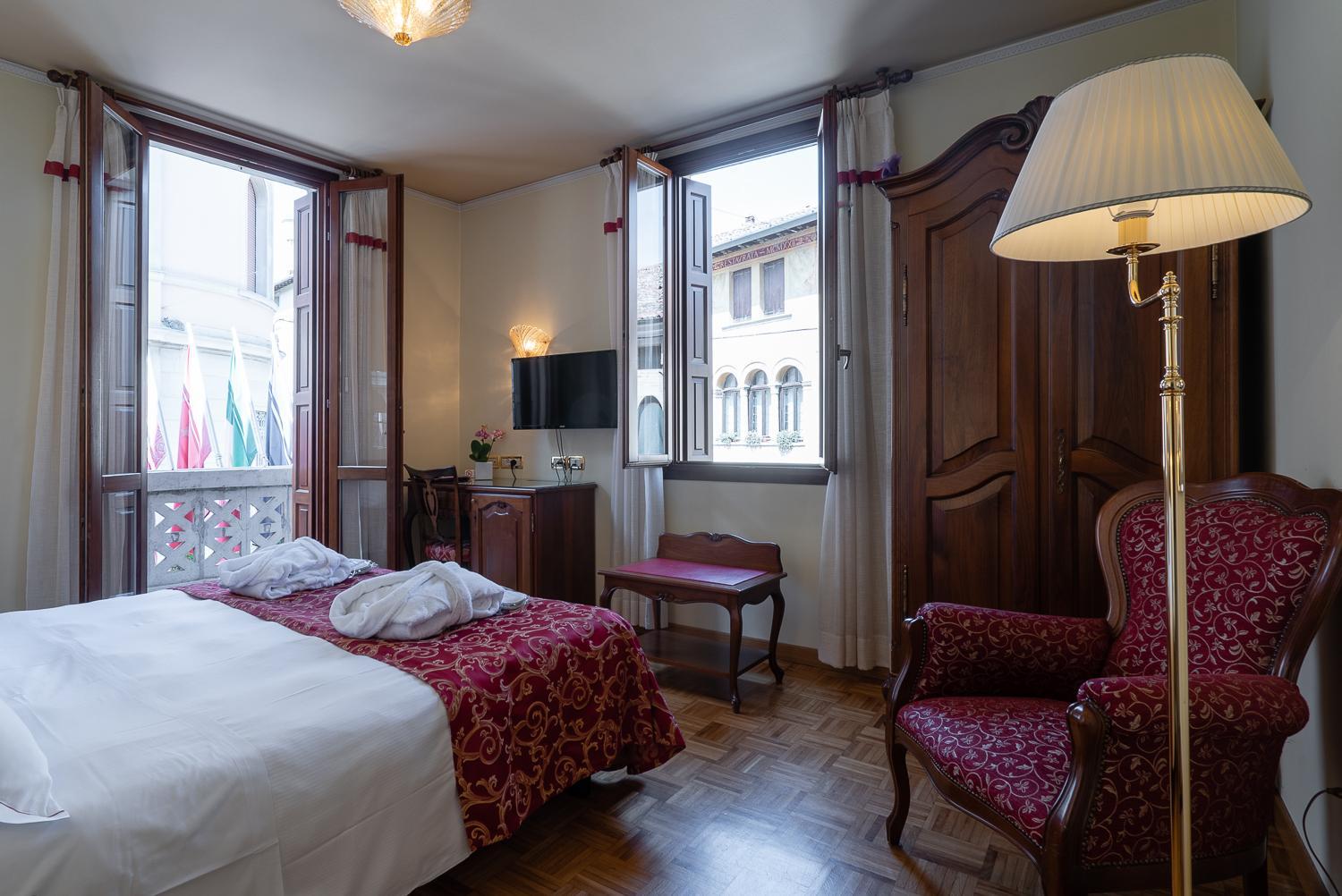 Deluxe Double Room photo 1