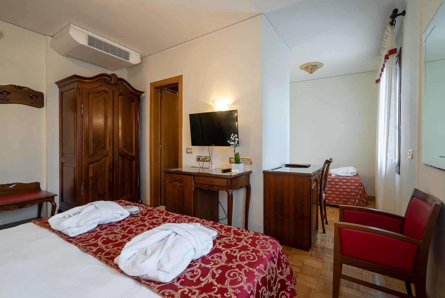 Comfort Triple Room - Photo 4