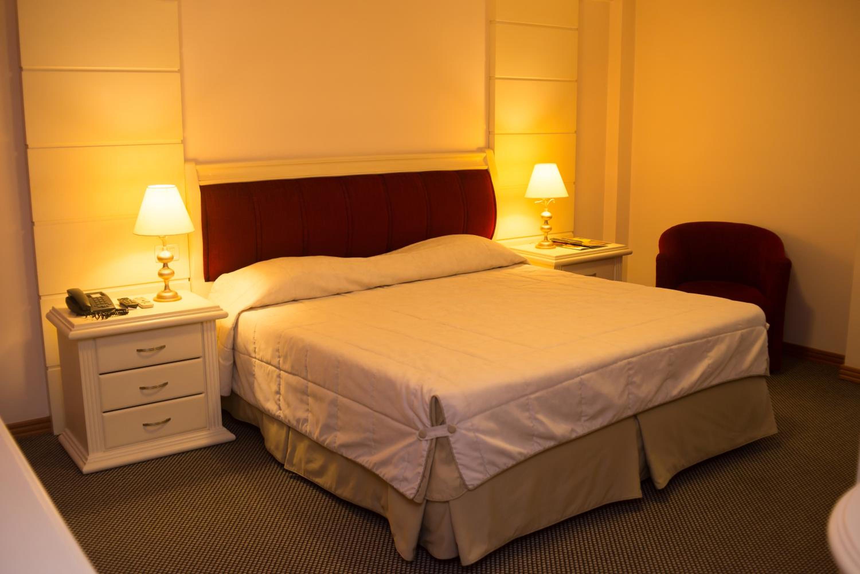 King Suite with Spa Bath photo 1