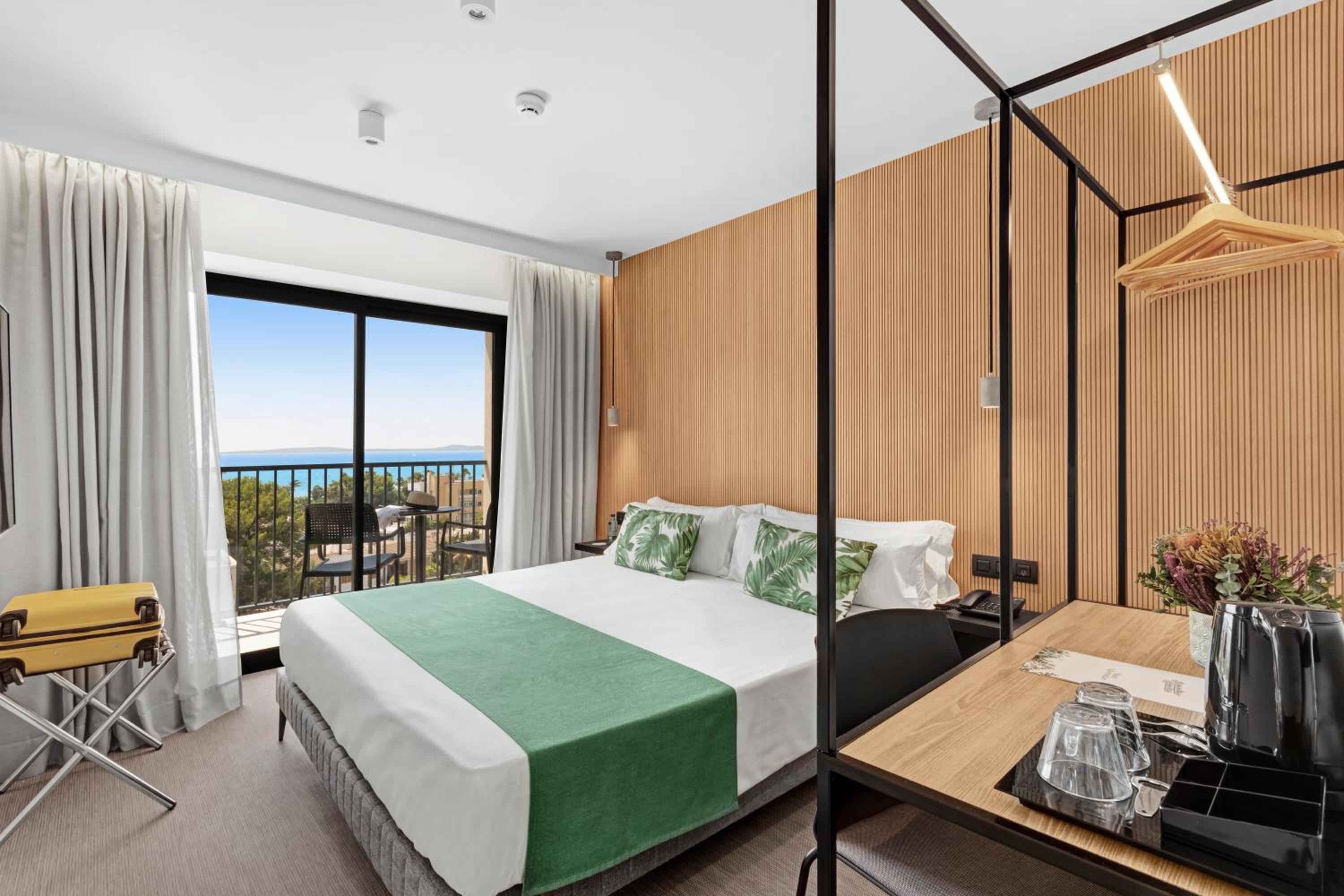 Double or Twin Room with Pool View