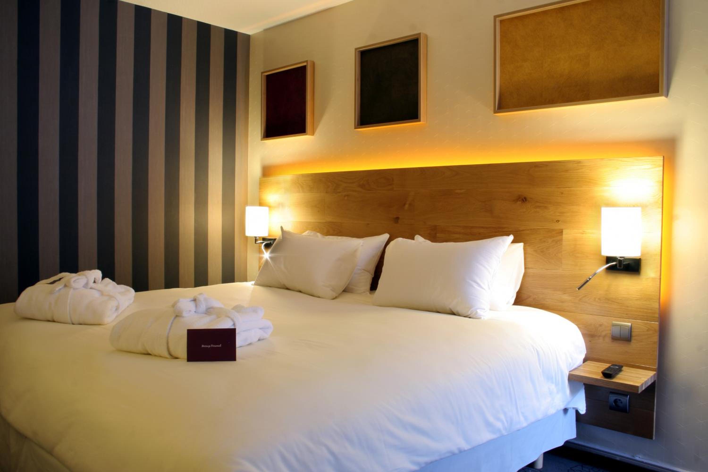 Chambre Double Standard avec Balcon Chambre Double Standard avec Balcon