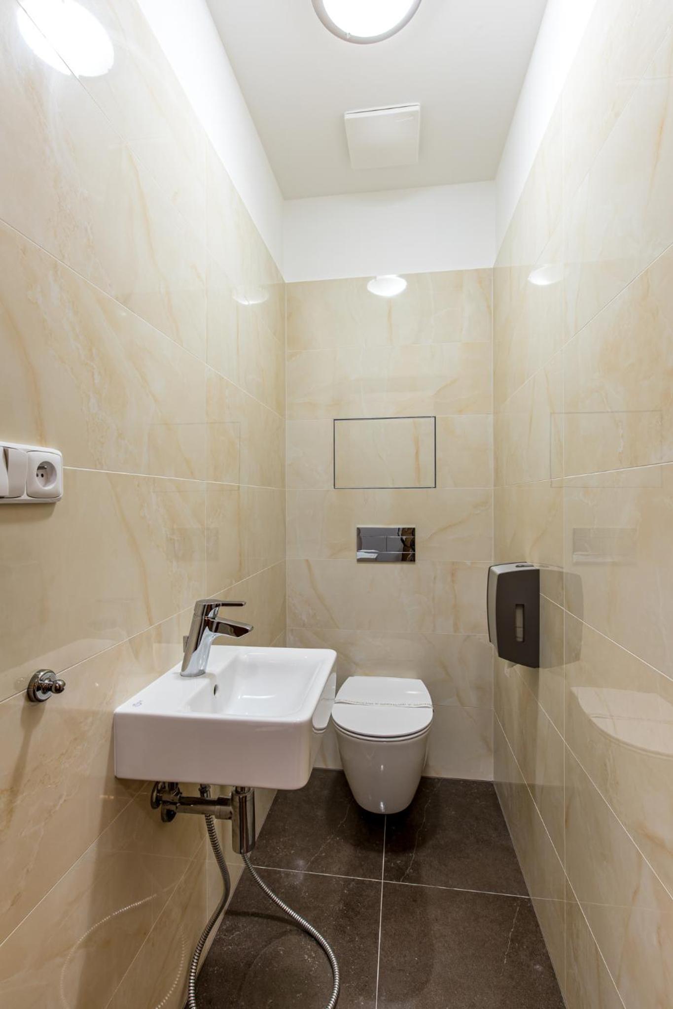 Two-Bedroom Apartment - Photo 3