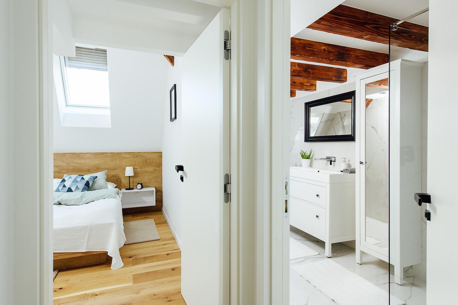 One-Bedroom Apartment - Photo 13