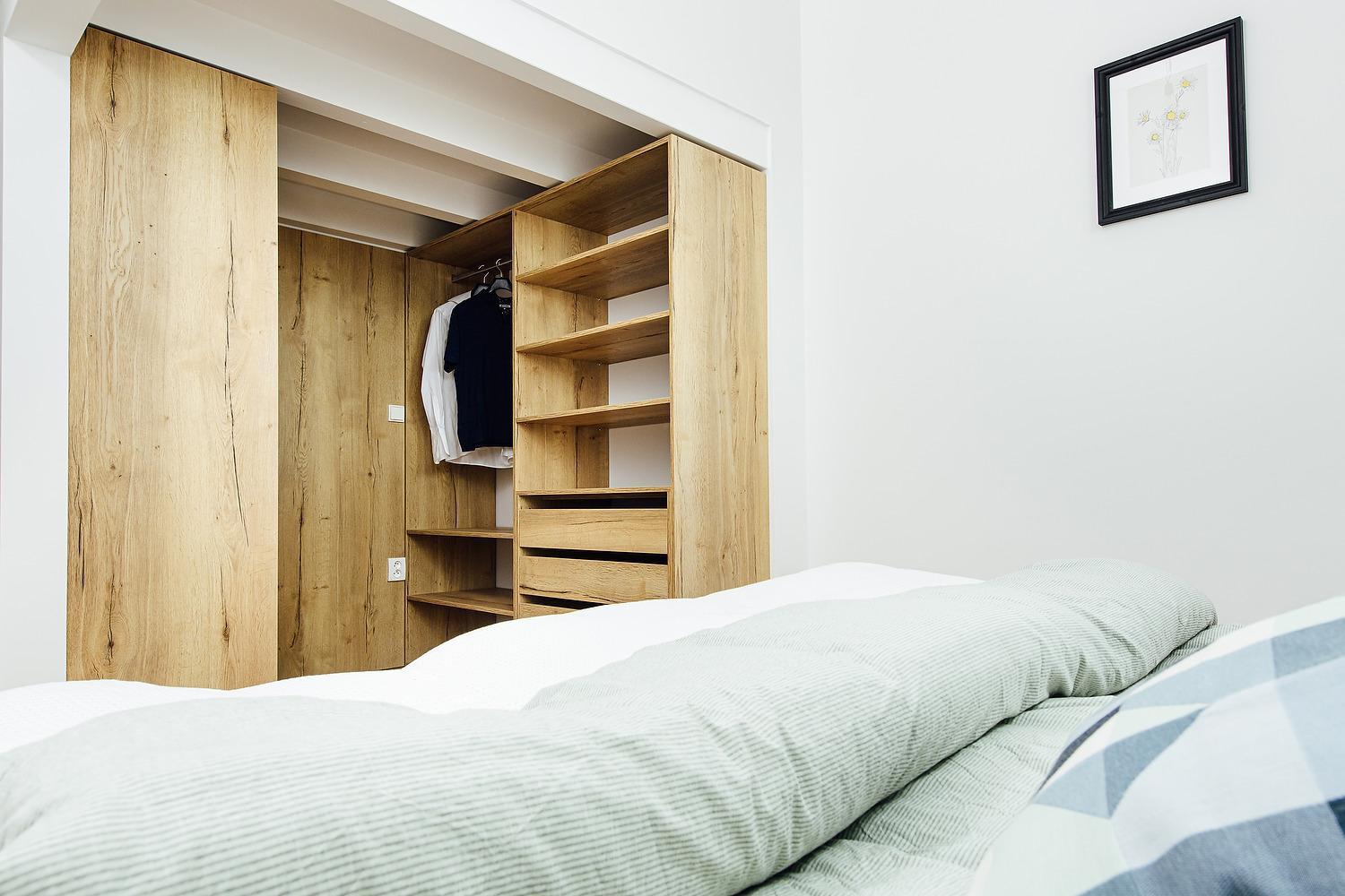 One-Bedroom Apartment - Photo 4
