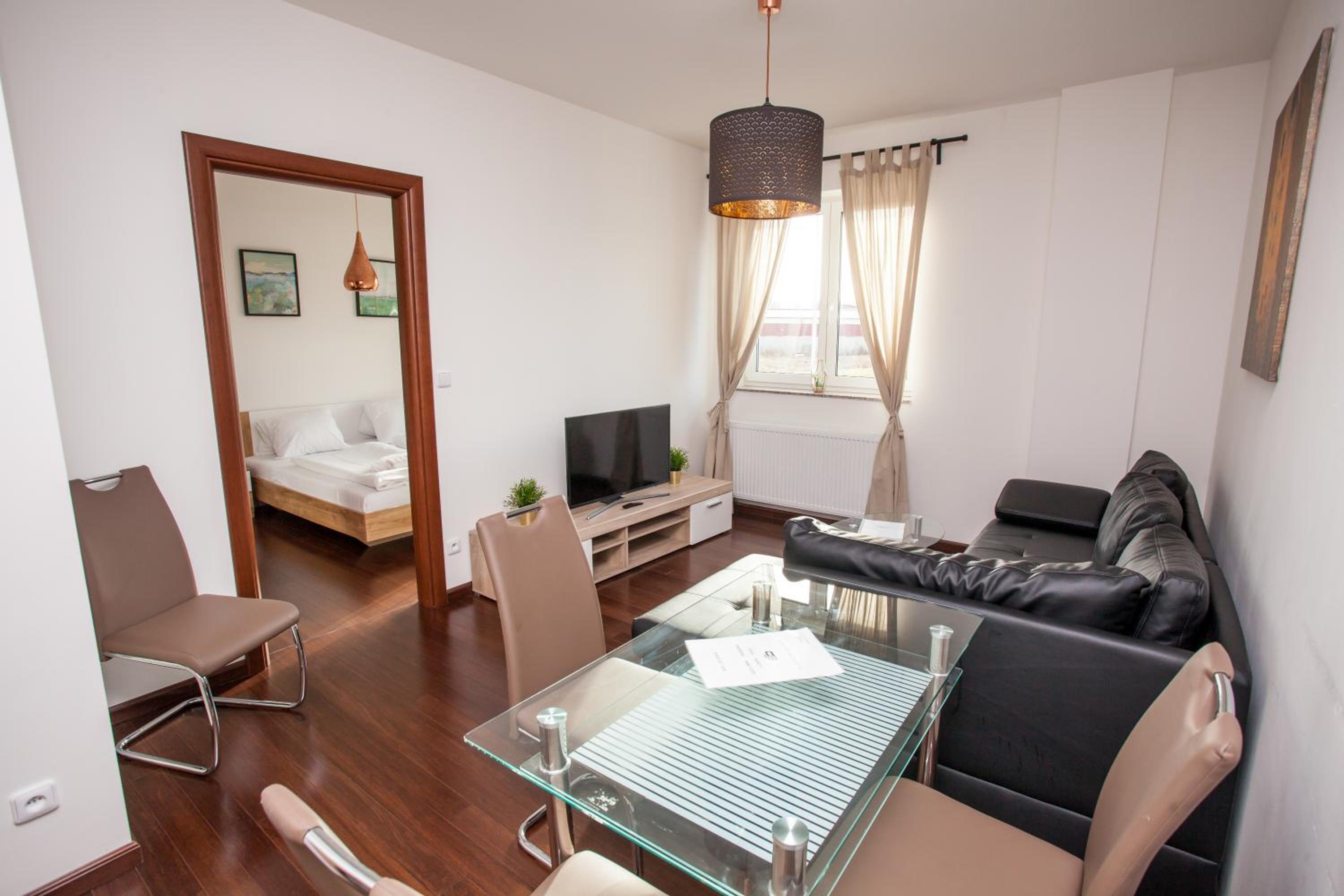 One-Bedroom Apartment - Photo 5