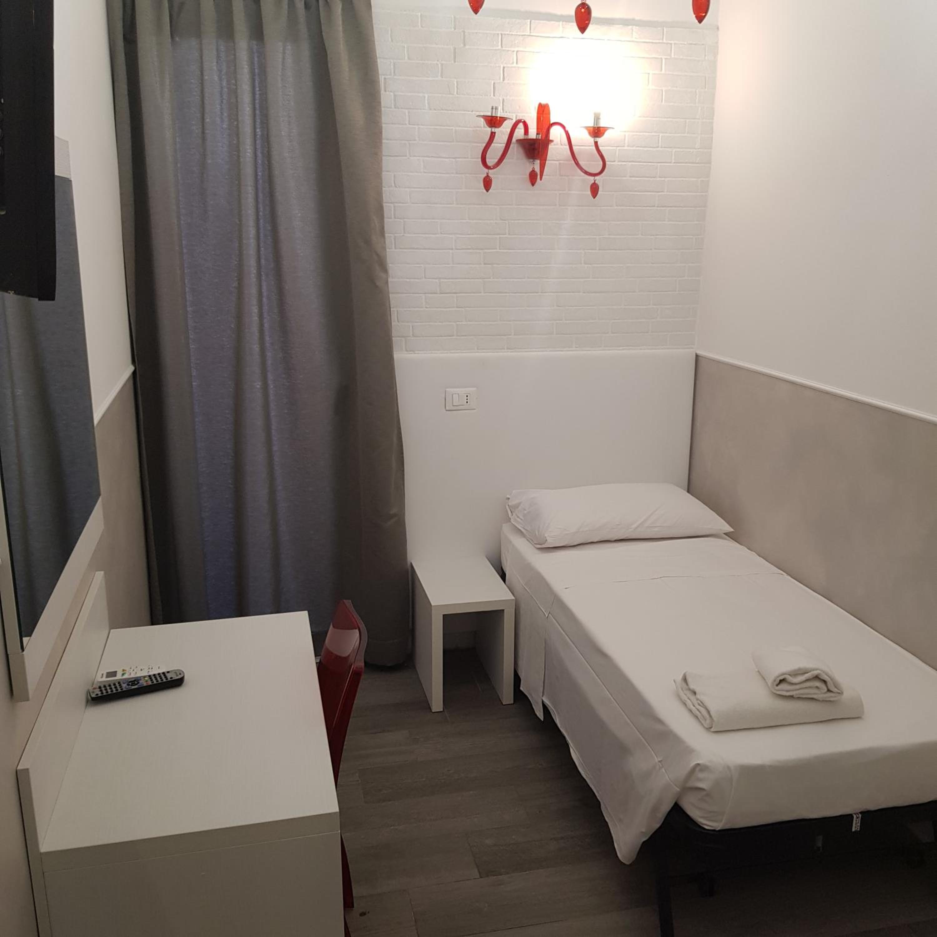 Single Room photo 1