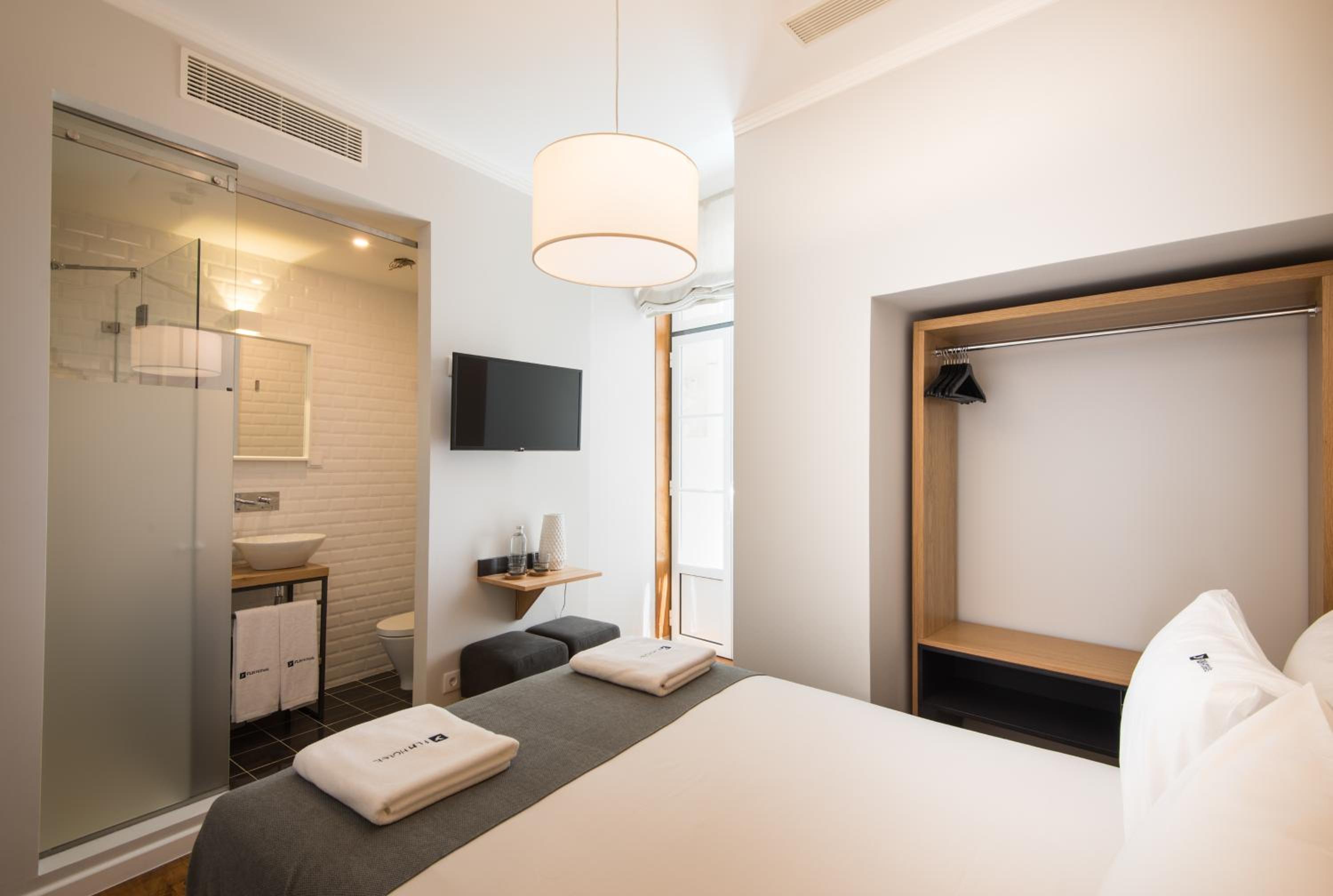 Single Room with Interior View photo 2
