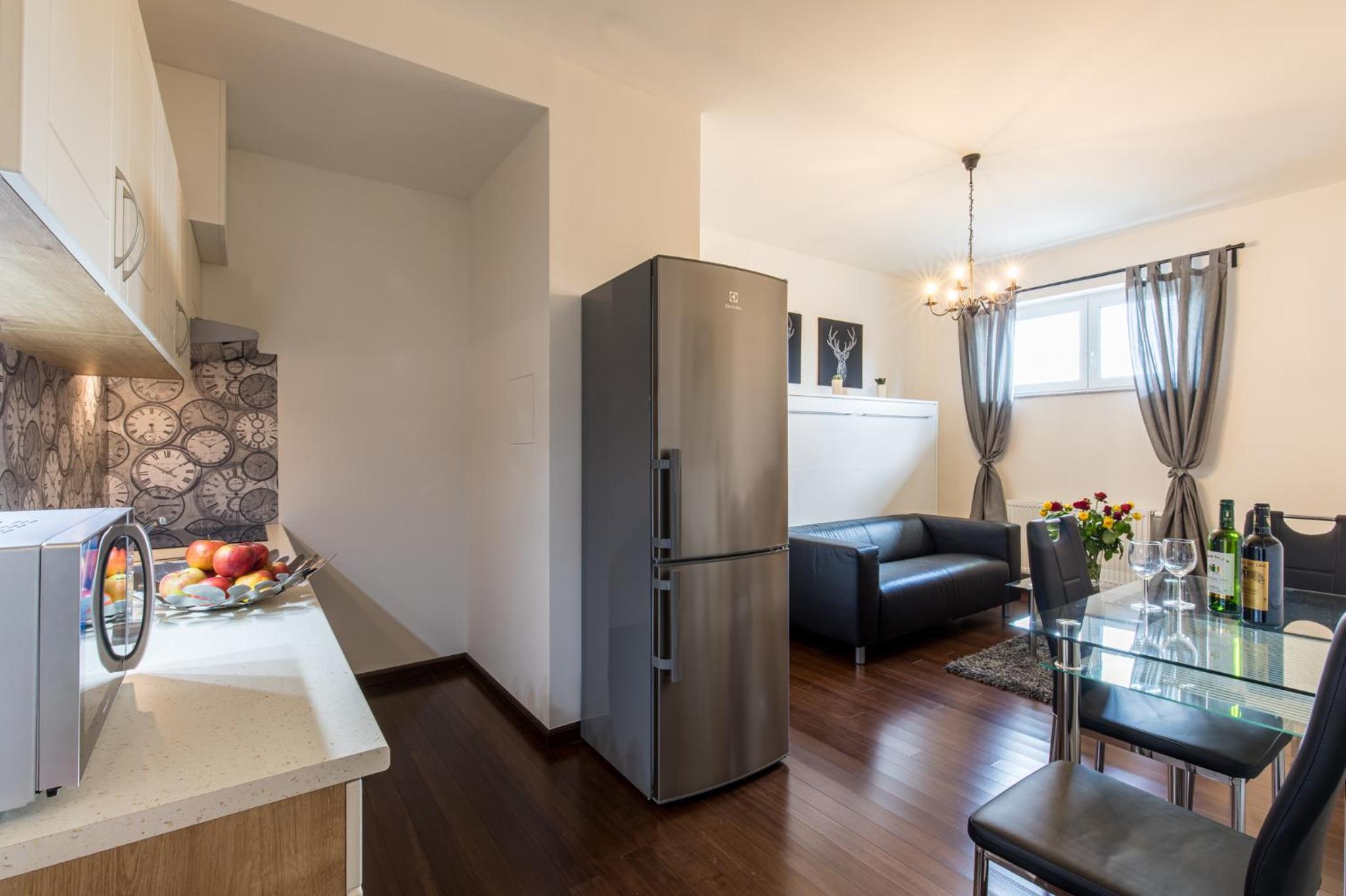 Economy Apartment - Photo 2
