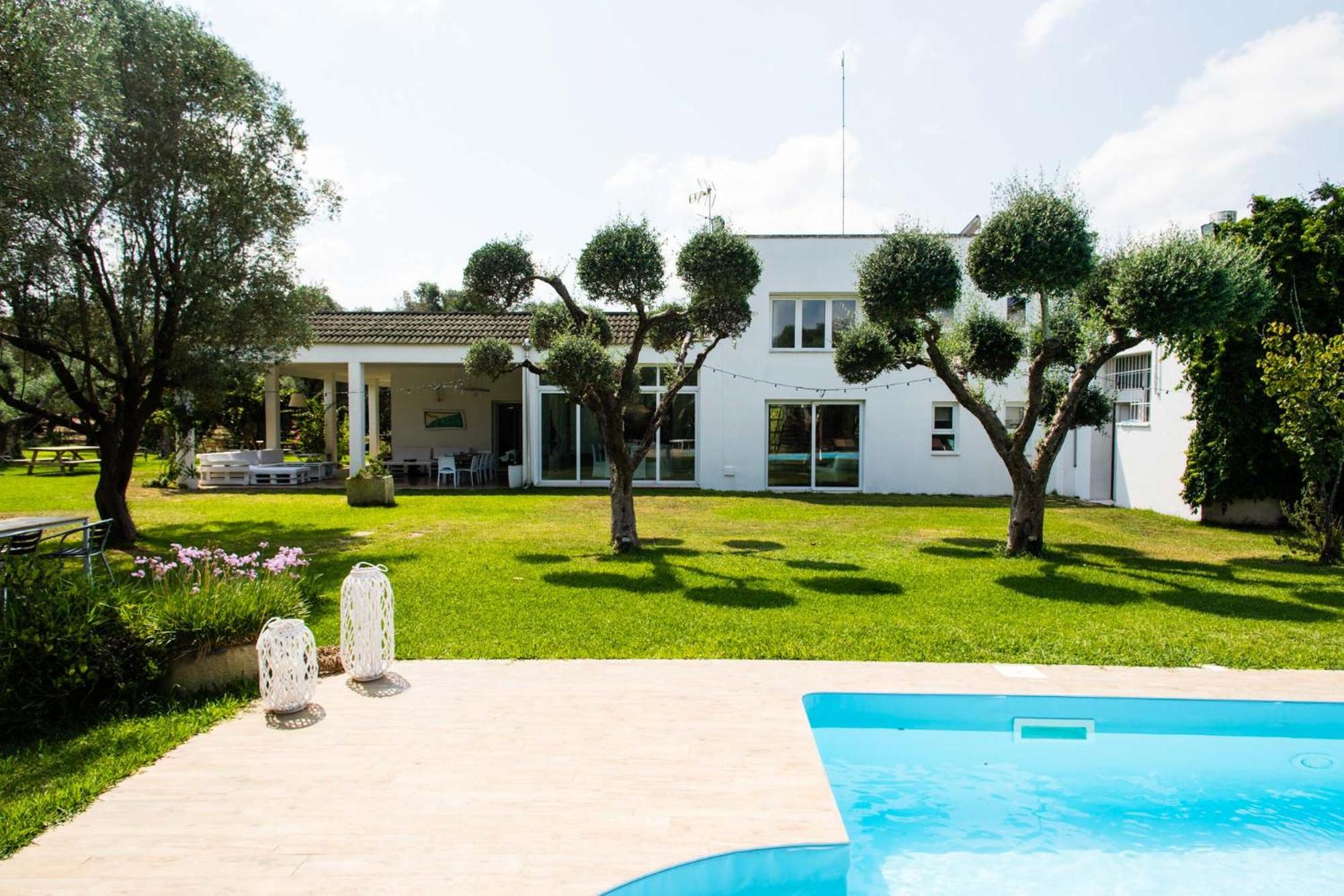 Villa photo 2