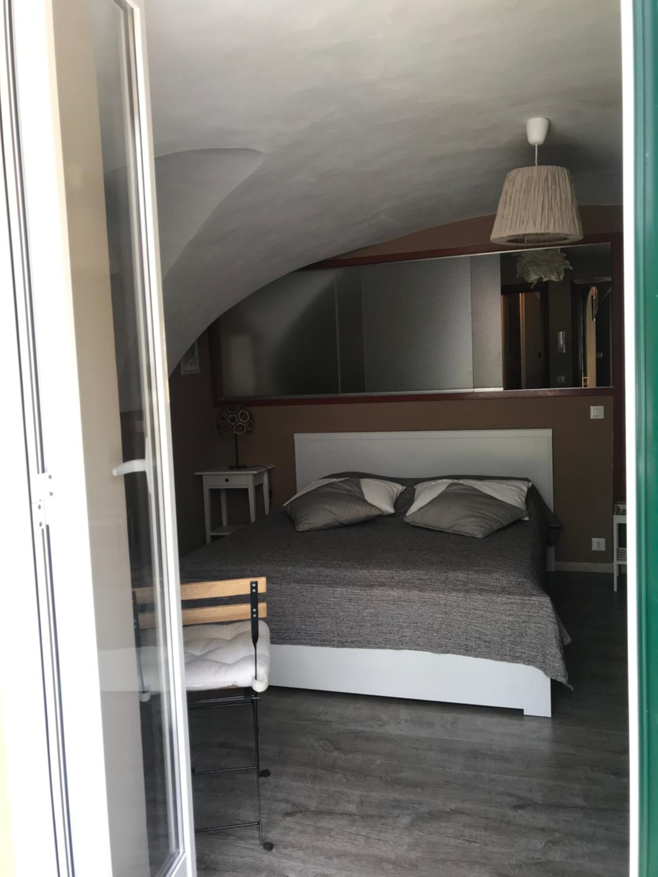 Double Room with Balcony - Photo 5